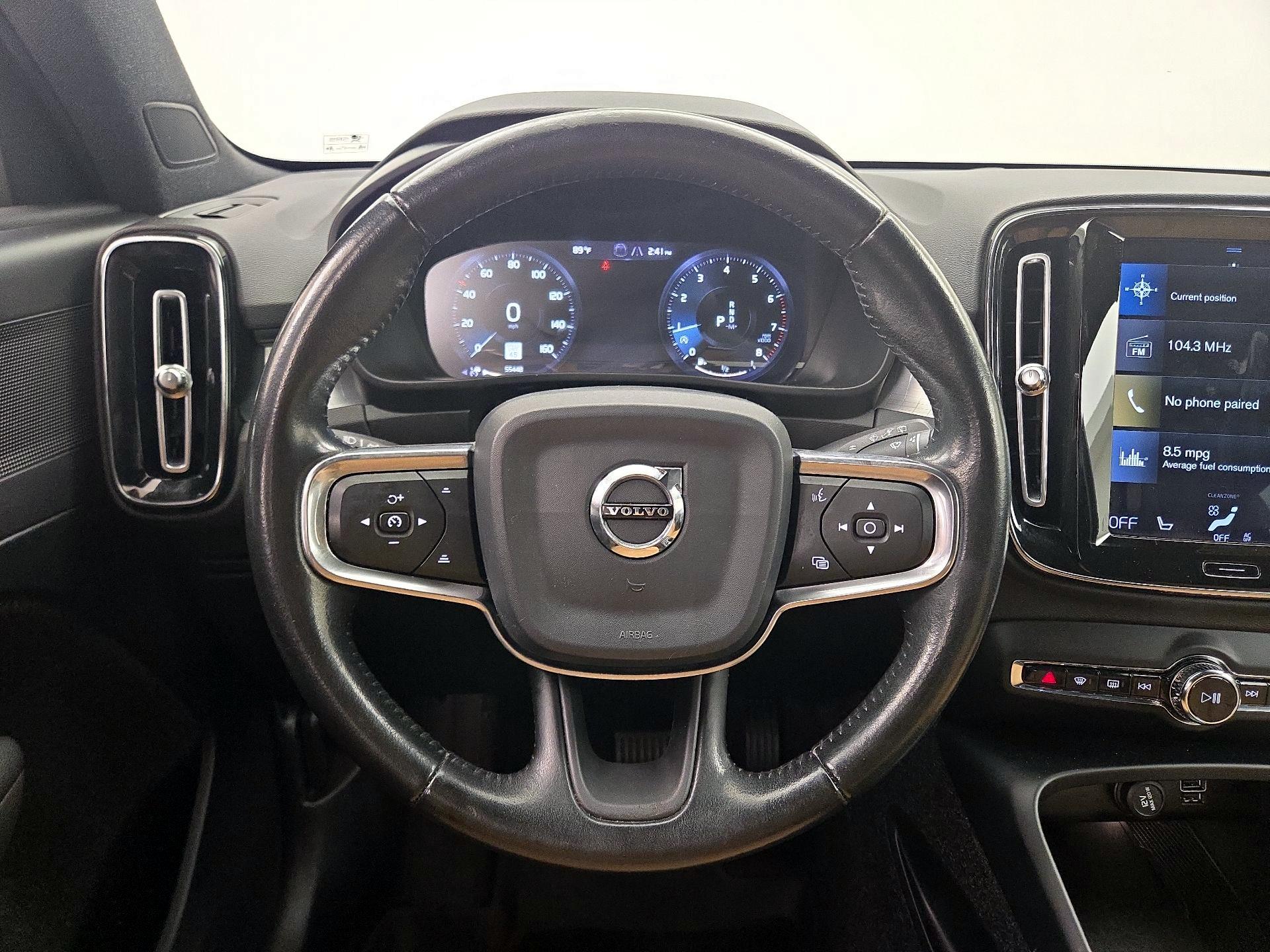 Thumbnail: 2019 Volvo XC40 - 10