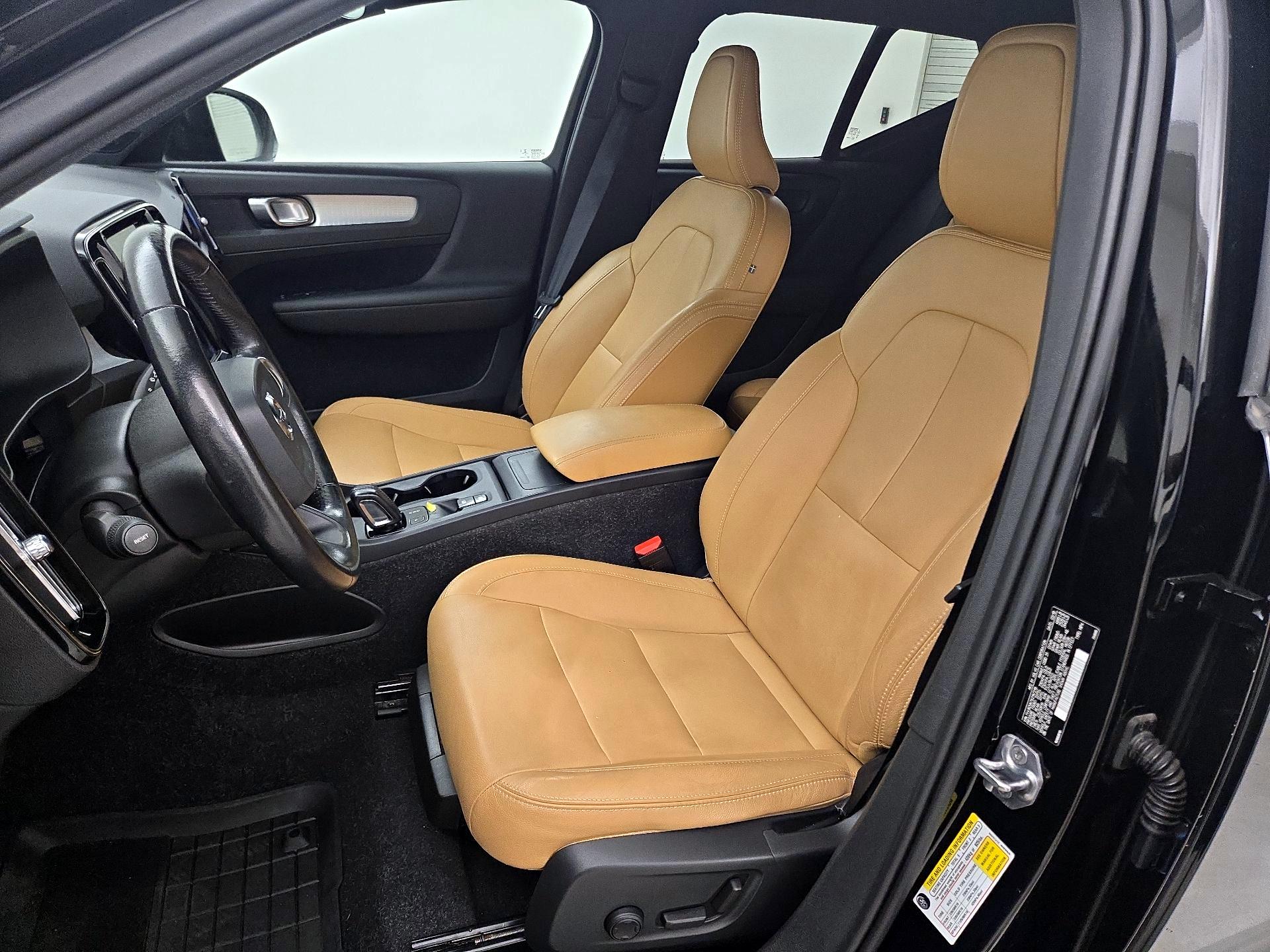 Thumbnail: 2019 Volvo XC40 - 11