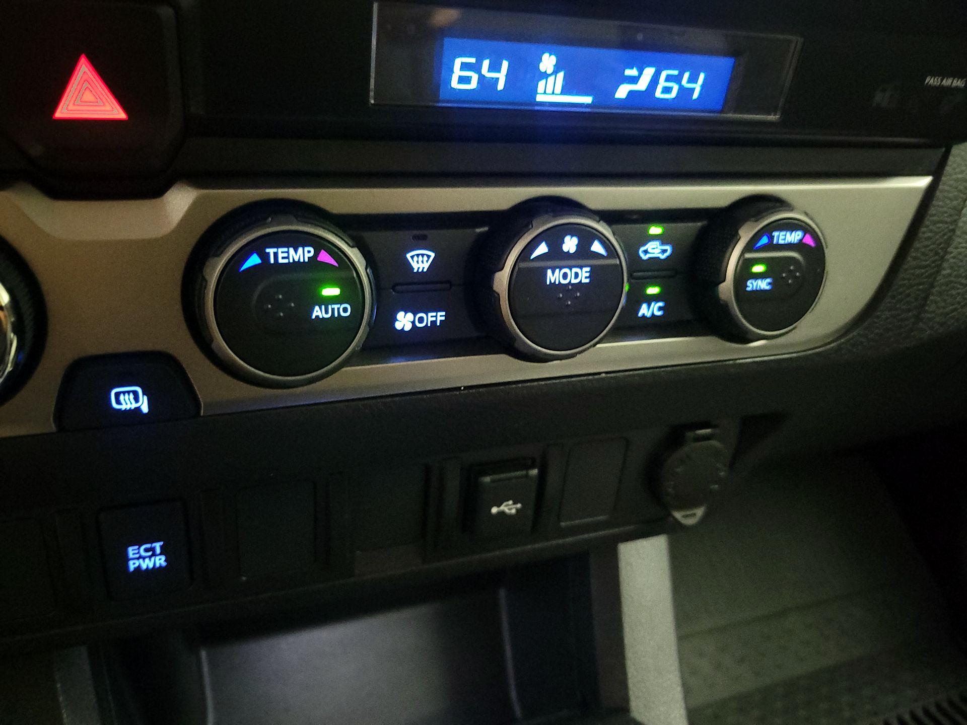 Thumbnail: 2023 Toyota Tacoma - 16