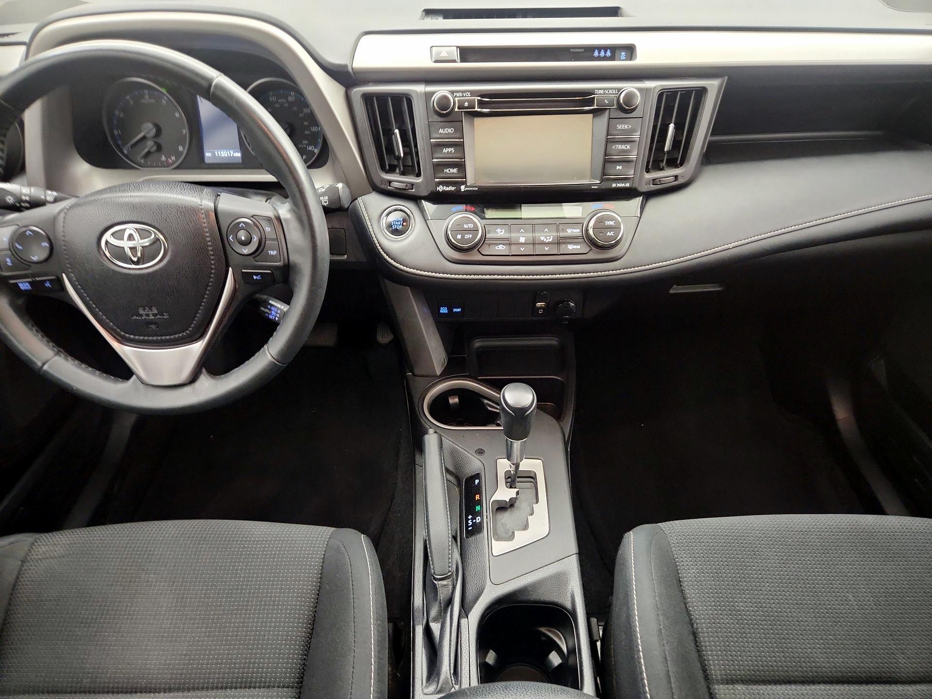 Thumbnail: 2018 Toyota RAV4 - 9