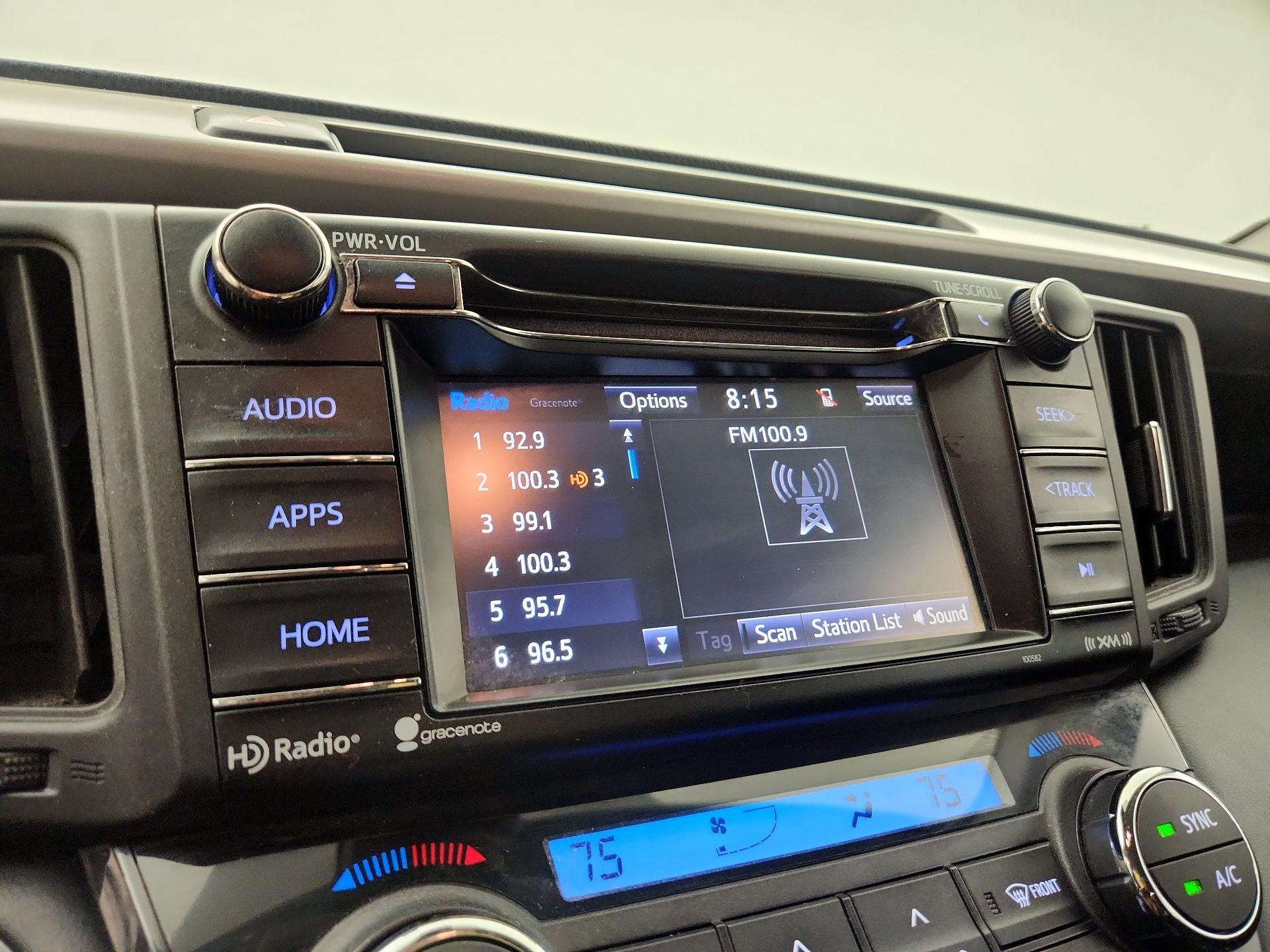 Thumbnail: 2018 Toyota RAV4 - 15