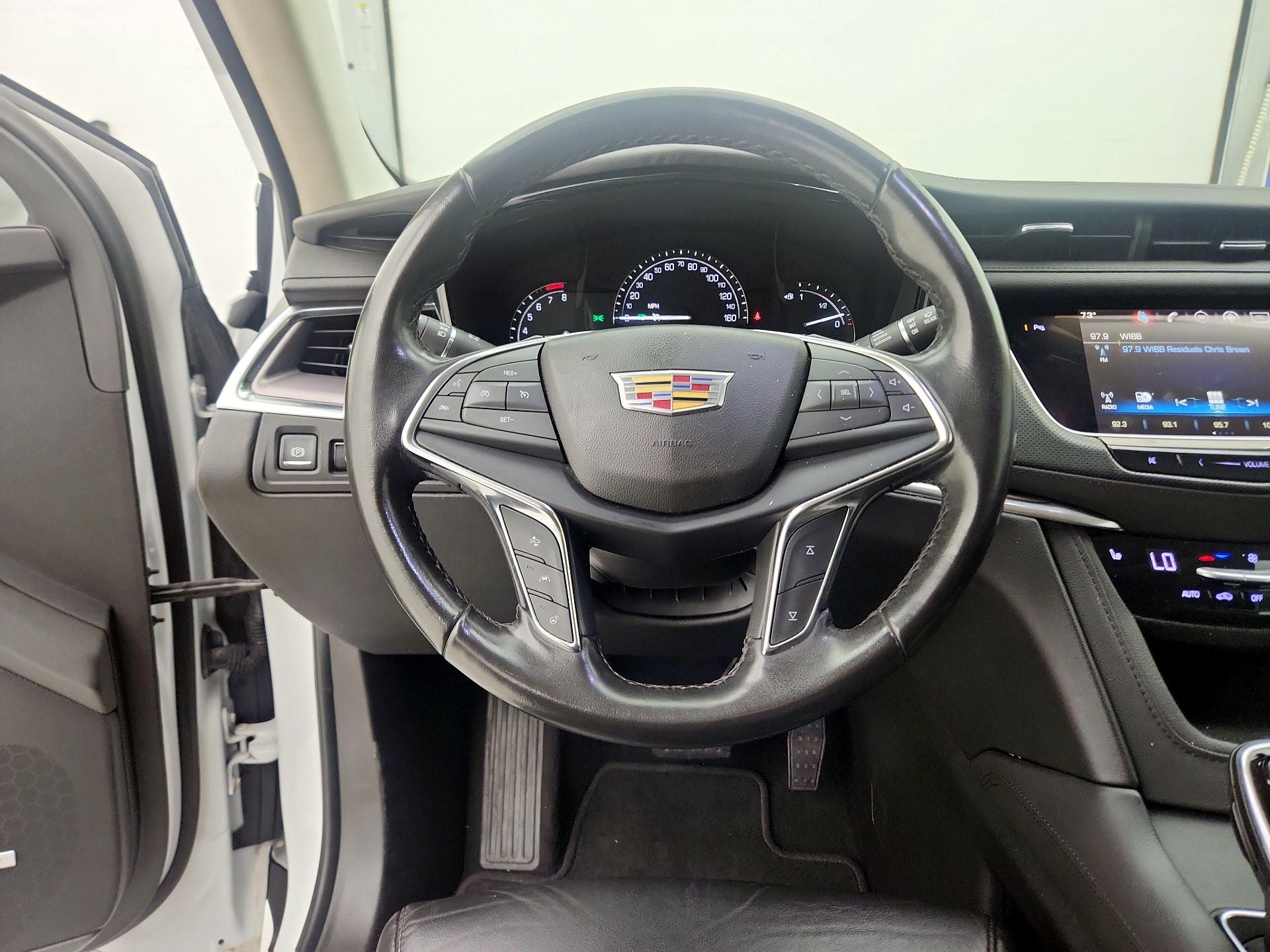 Thumbnail: 2019 Cadillac XT5 - 10
