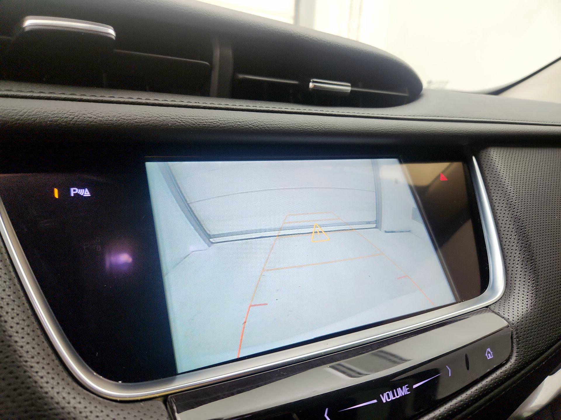 Thumbnail: 2019 Cadillac XT5 - 14