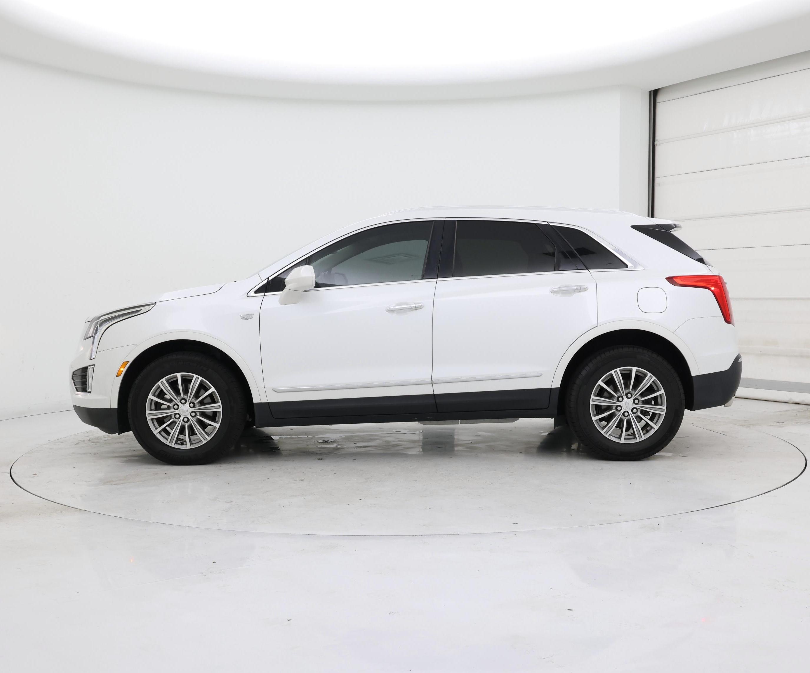 Thumbnail: 2019 Cadillac XT5 - 3