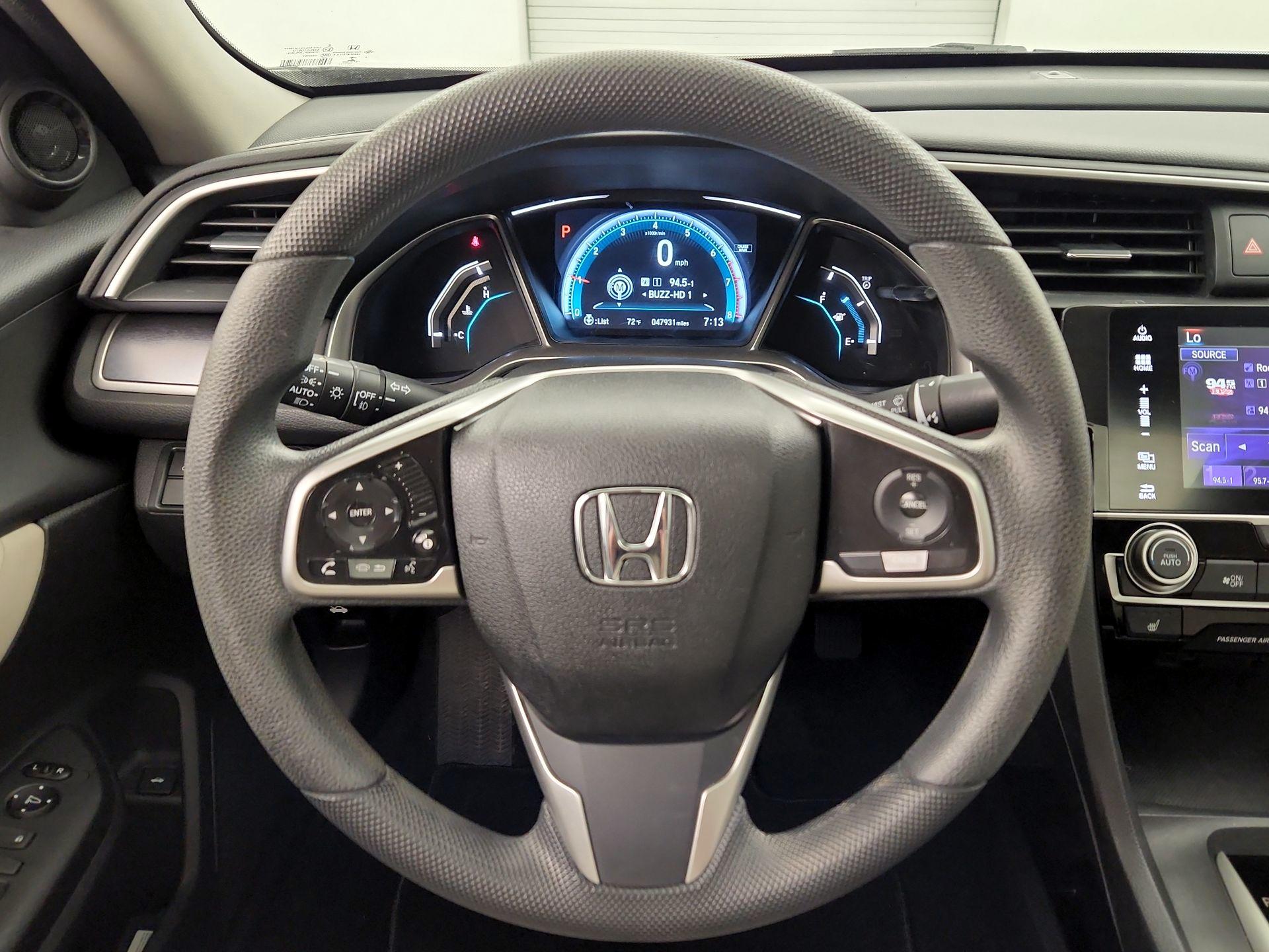 Thumbnail: 2016 Honda Civic - 10