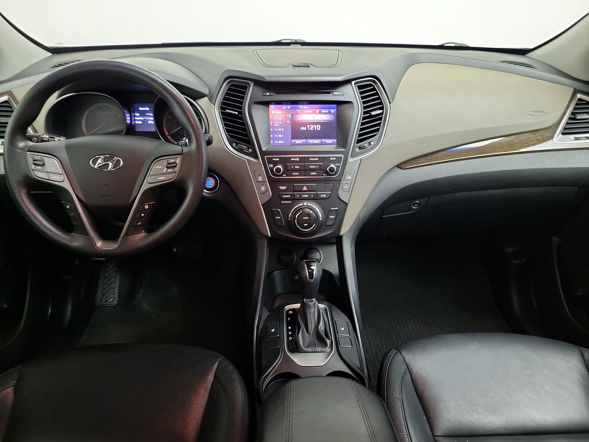 Thumbnail: 2018 Hyundai Santa Fe - 9