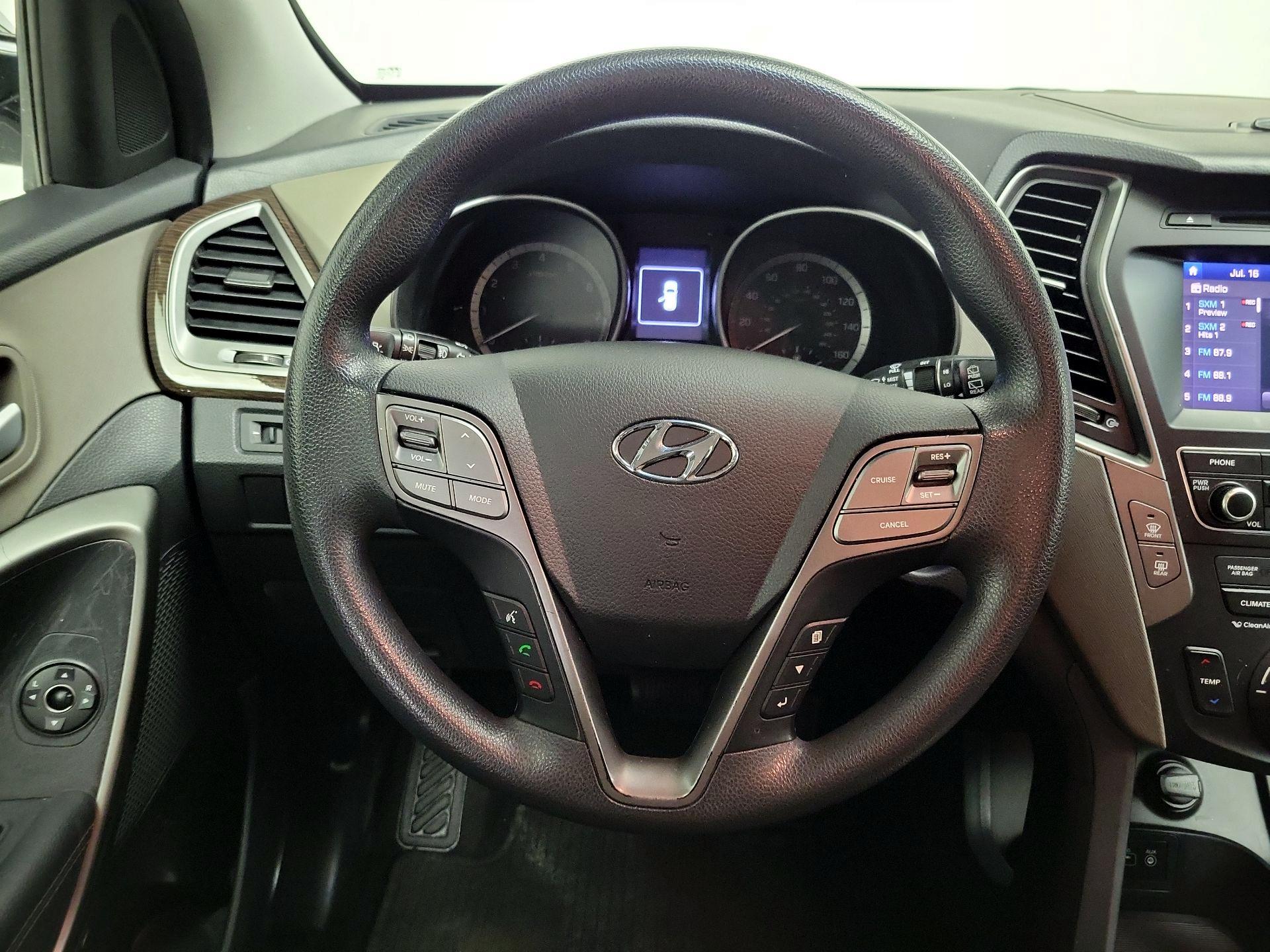 Thumbnail: 2018 Hyundai Santa Fe - 10
