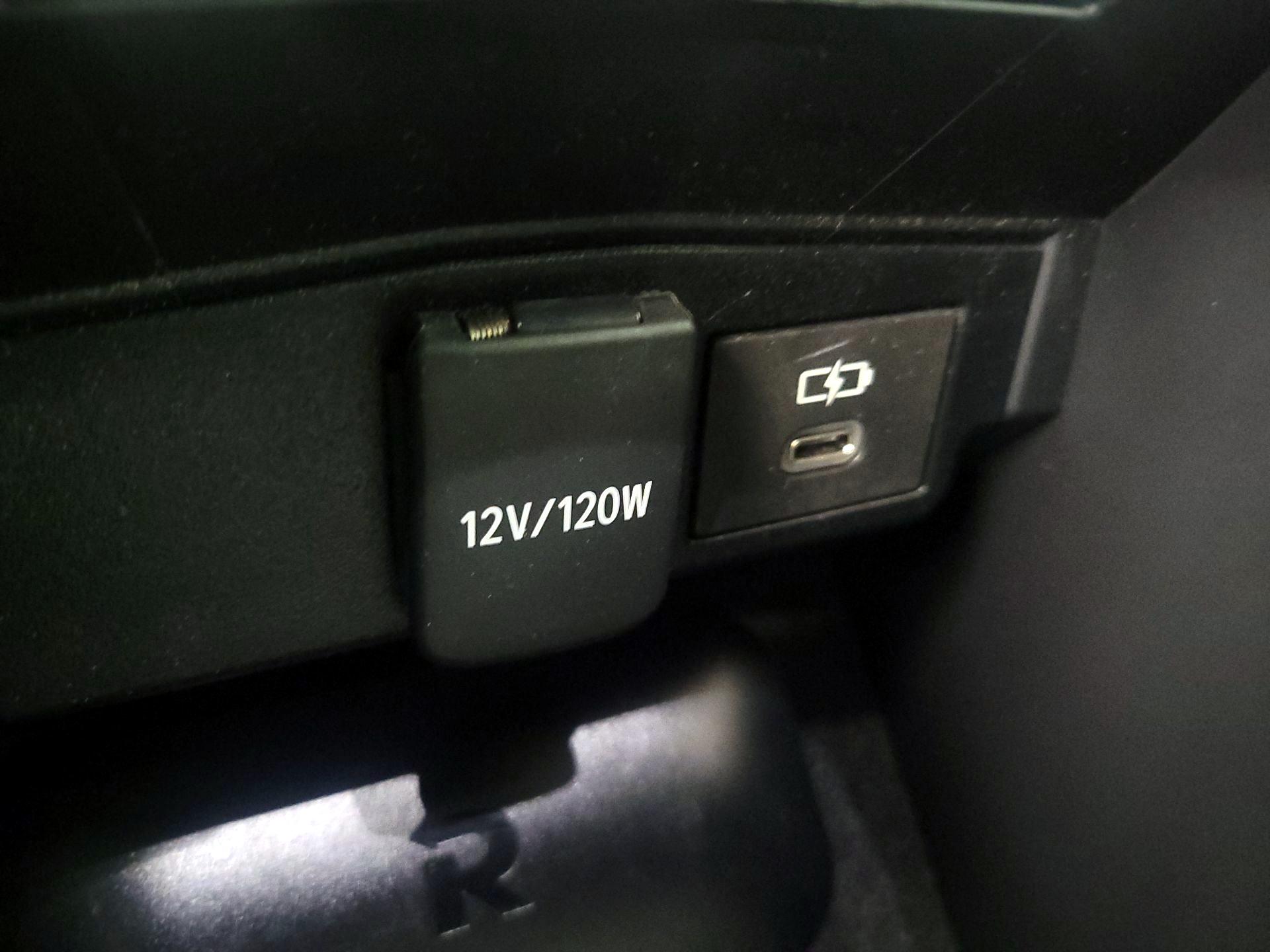Thumbnail: 2024 Toyota Corolla - 18