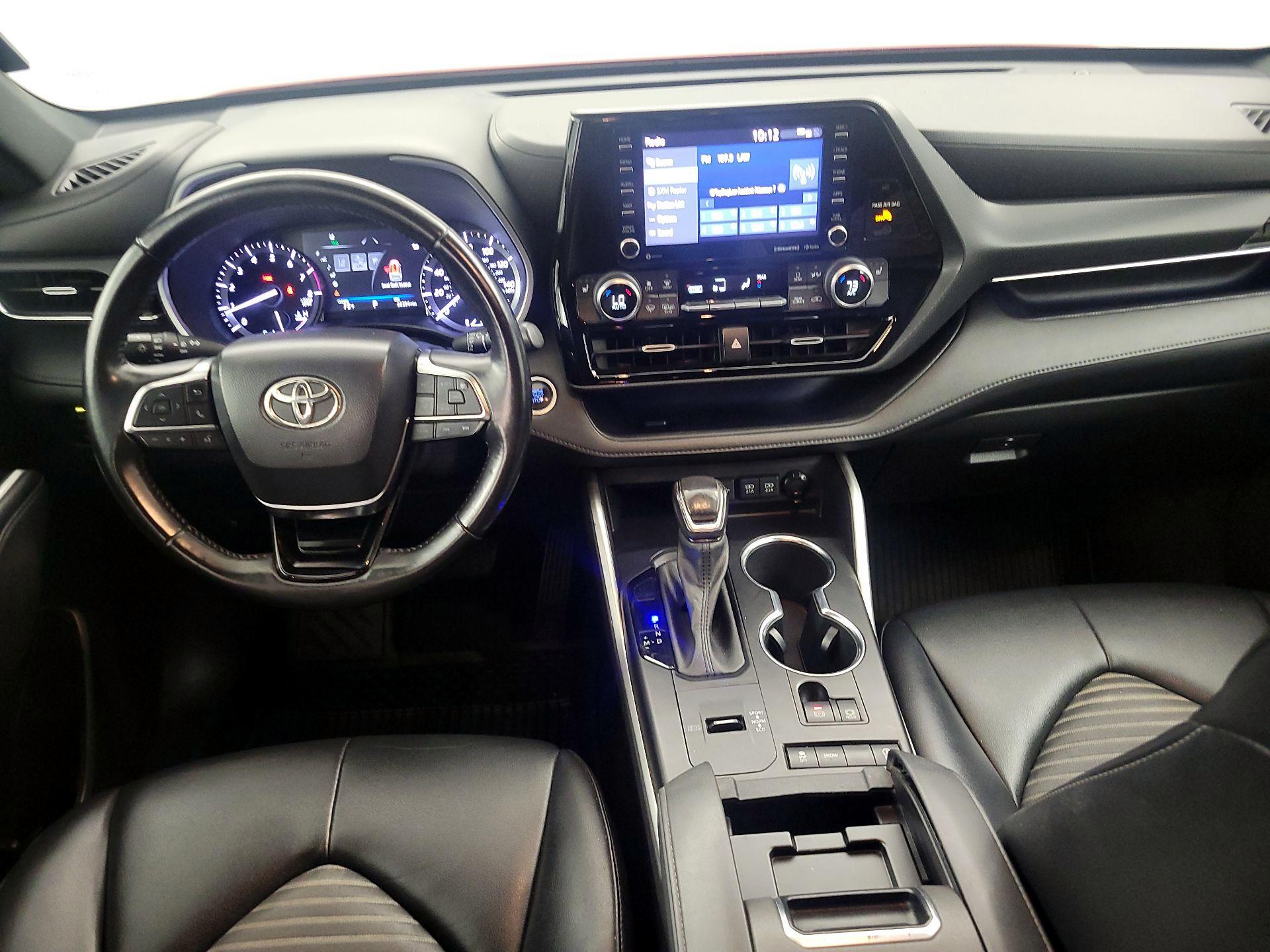 Thumbnail: 2021 Toyota Highlander - 9