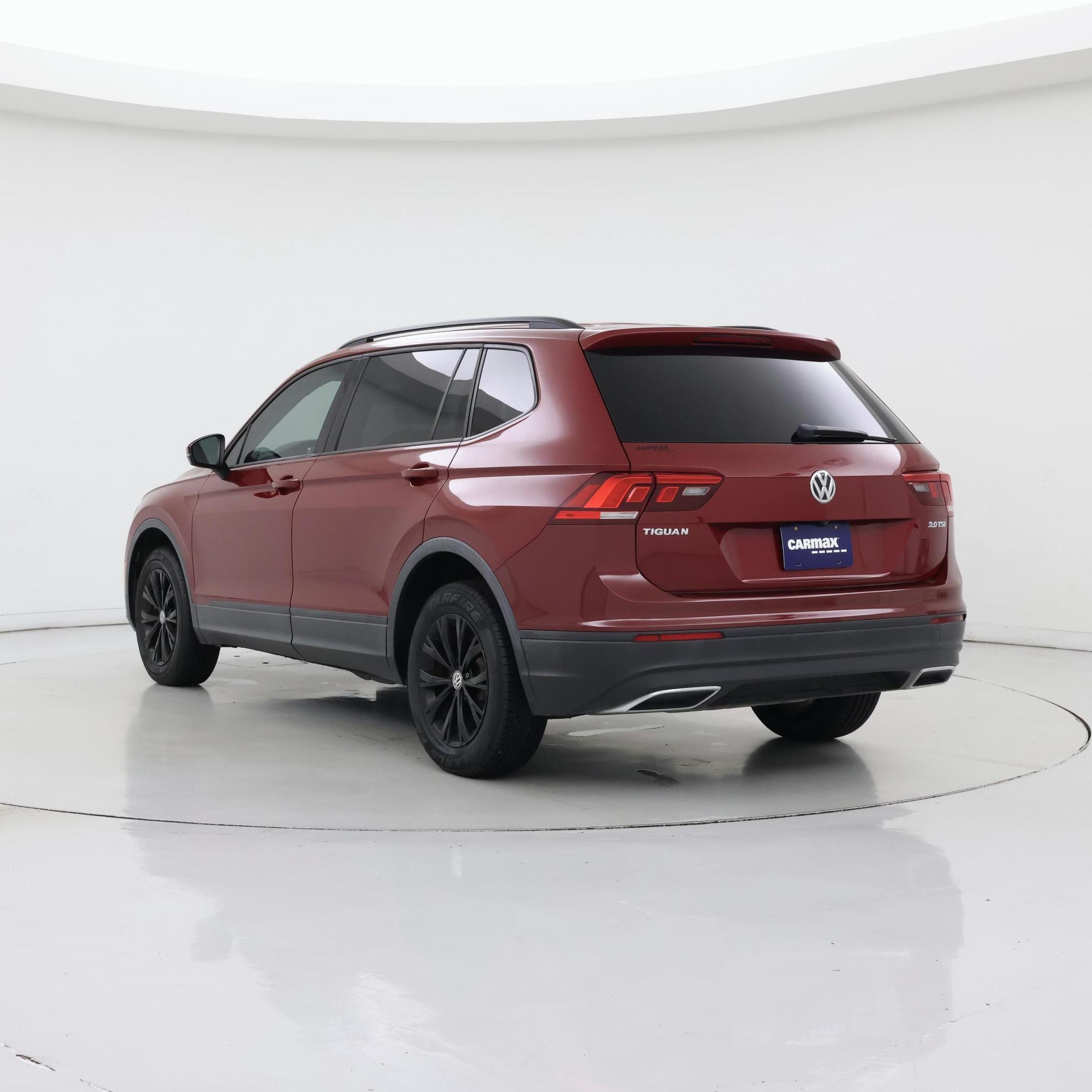 Thumbnail: 2018 Volkswagen Tiguan - 2
