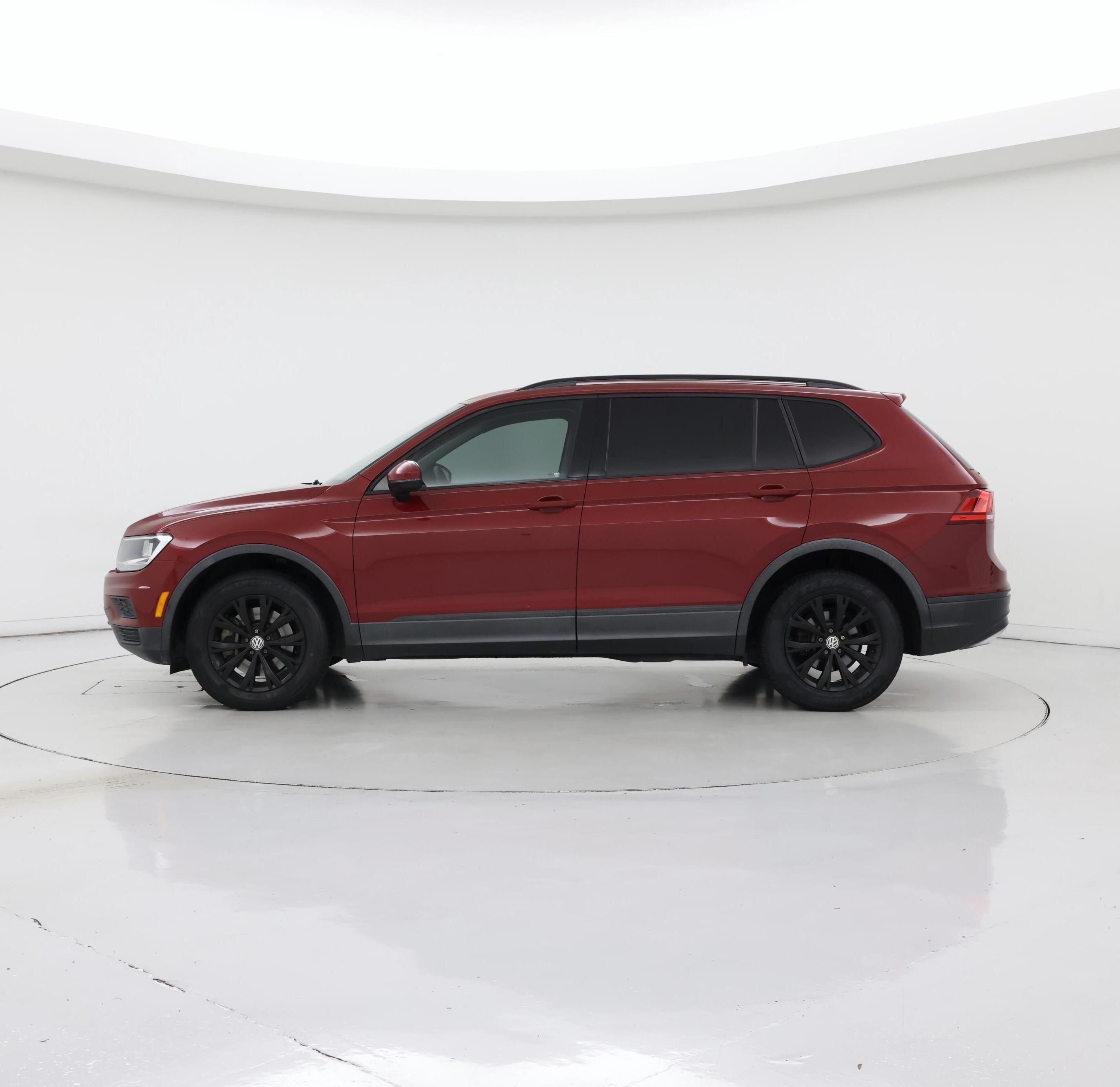 Thumbnail: 2018 Volkswagen Tiguan - 3