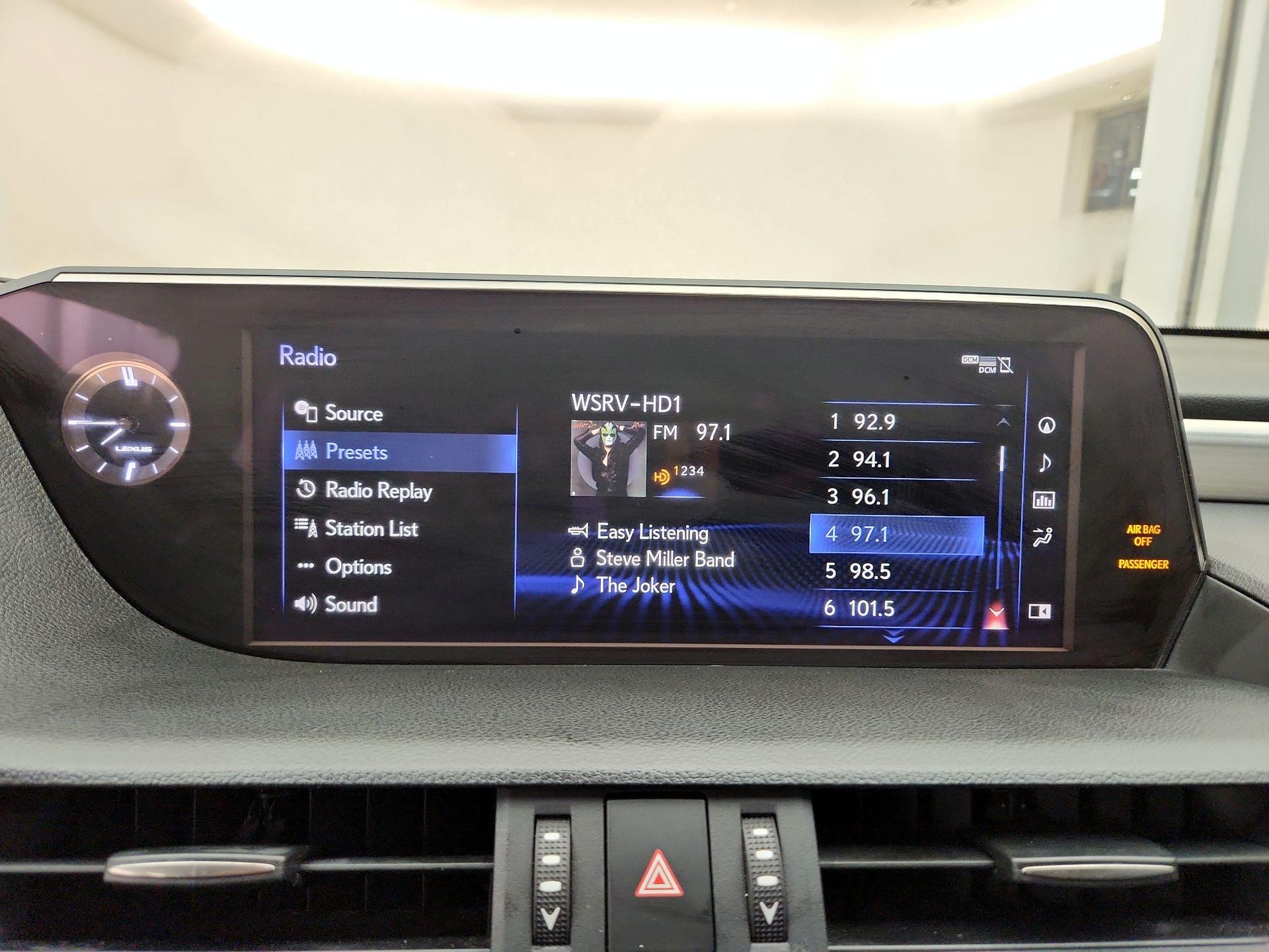 Thumbnail: 2019 Lexus ES - 15