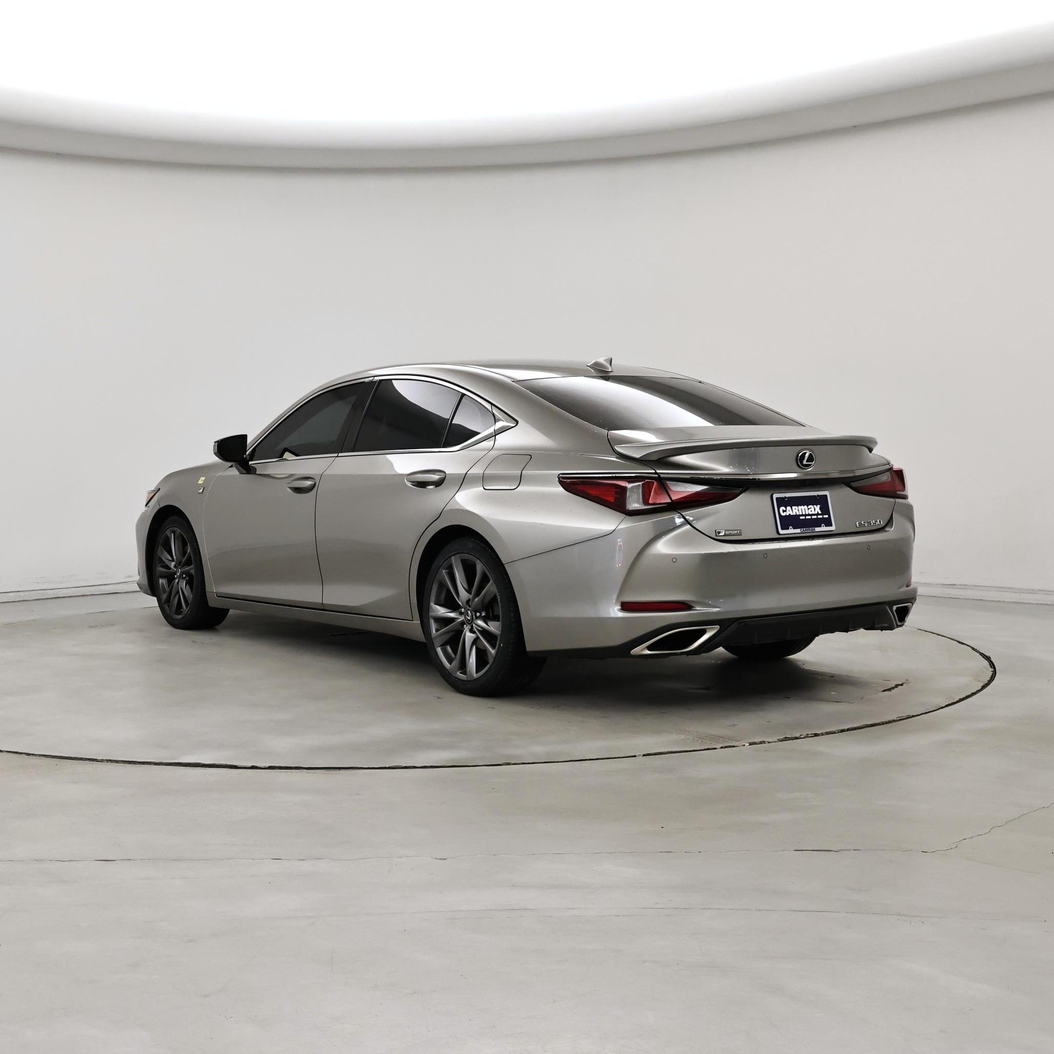 Thumbnail: 2019 Lexus ES - 2