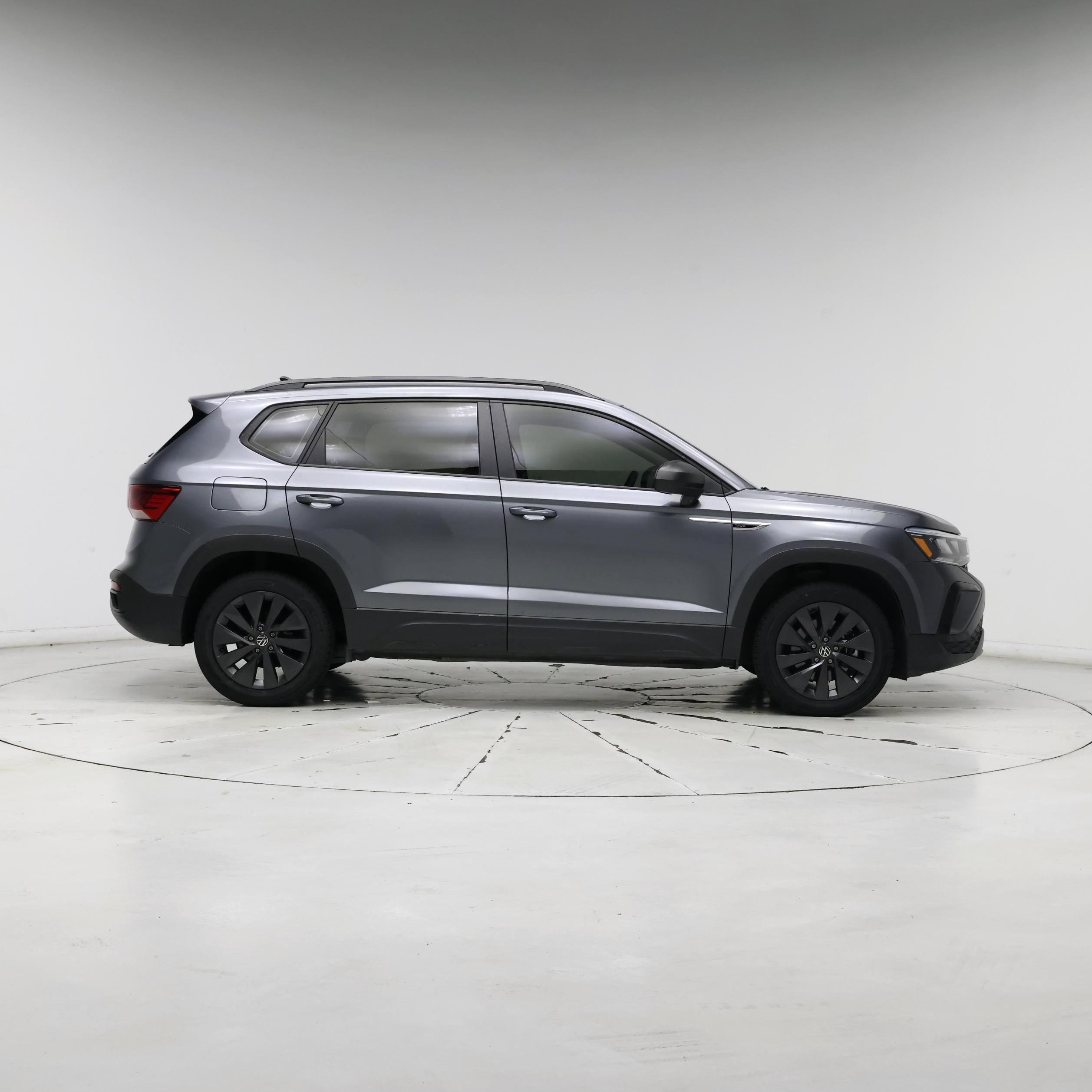 Thumbnail: 2022 Volkswagen Taos - 7