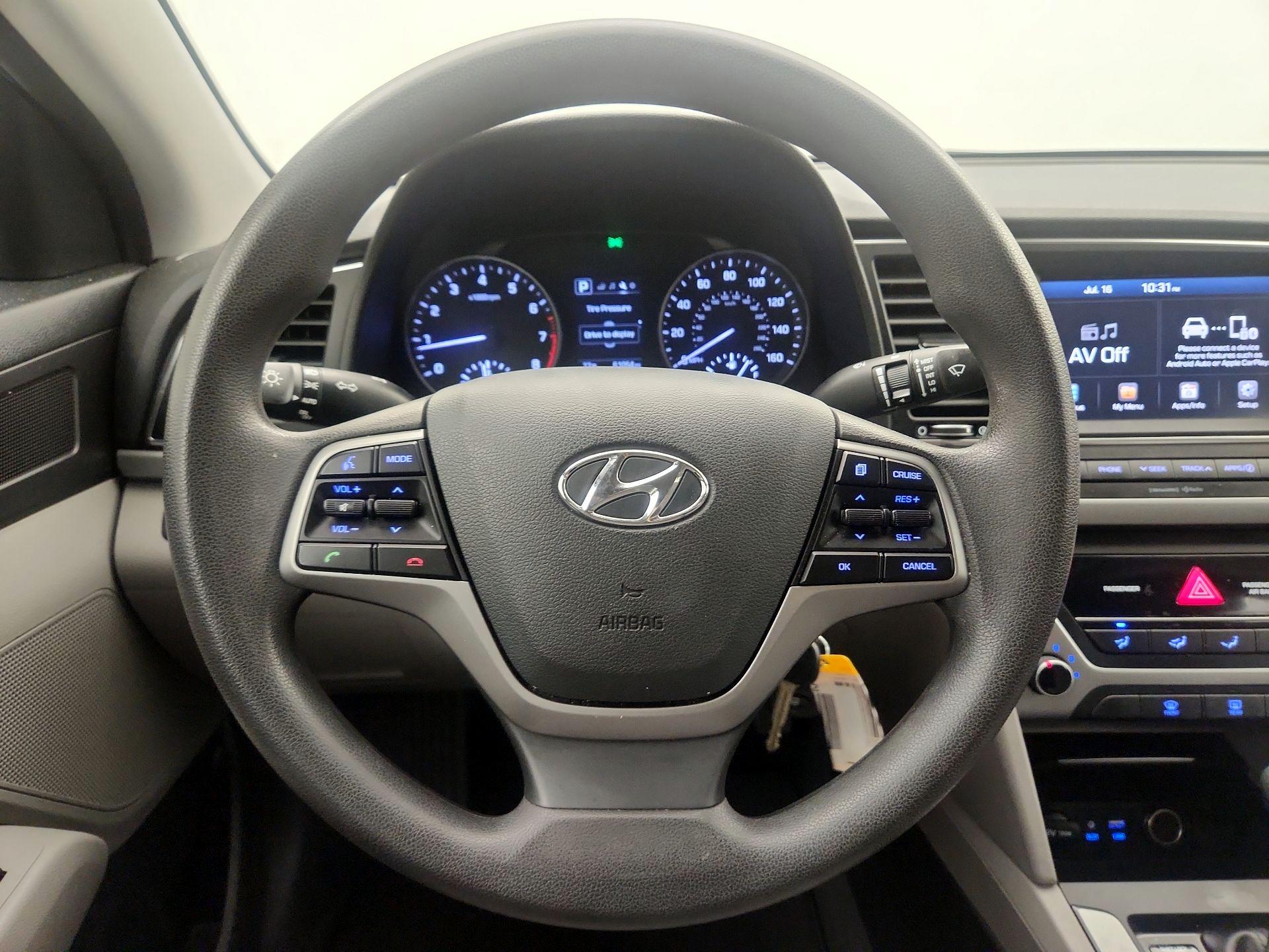 Thumbnail: 2018 Hyundai Elantra - 10