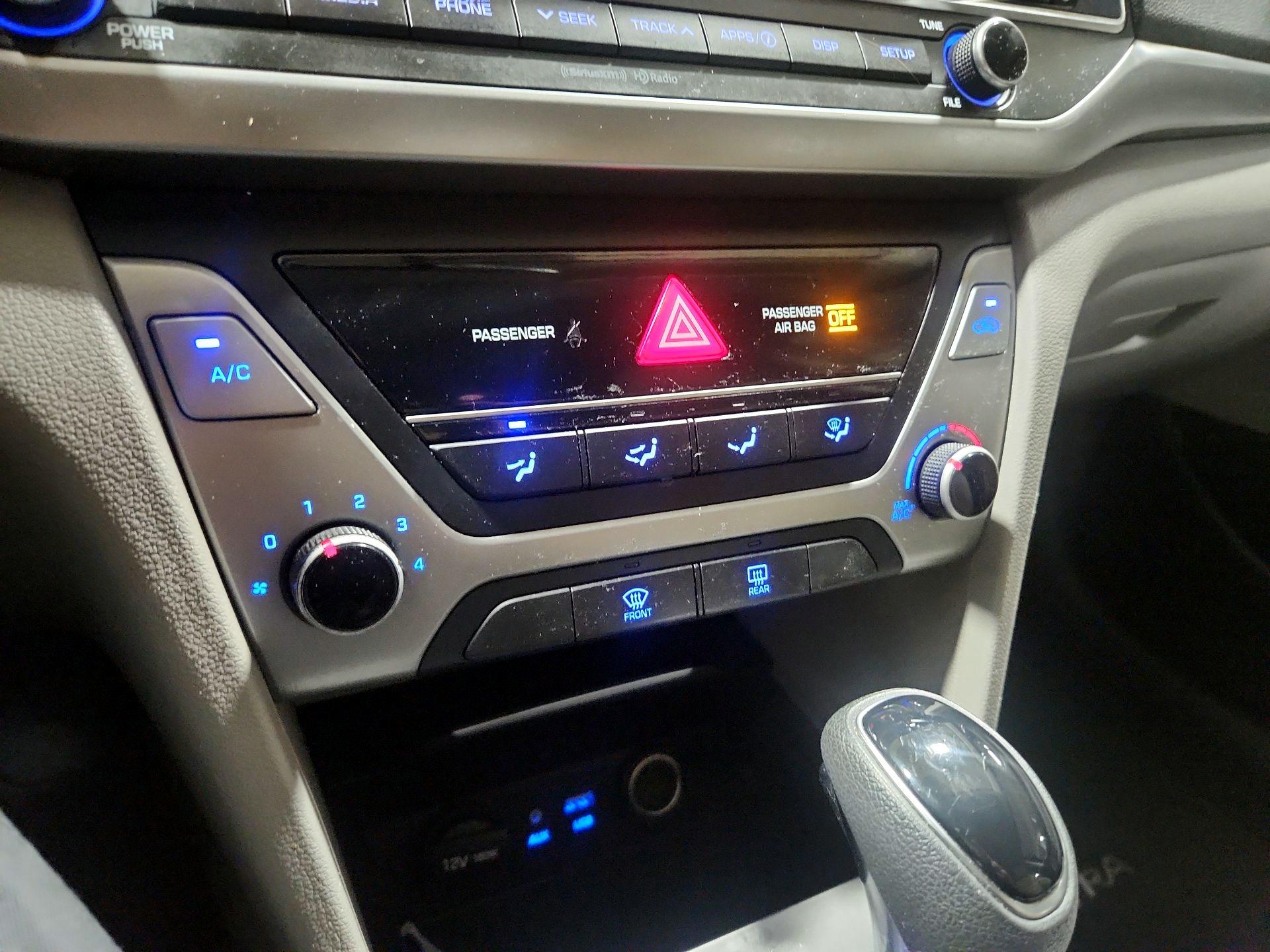 Thumbnail: 2018 Hyundai Elantra - 16