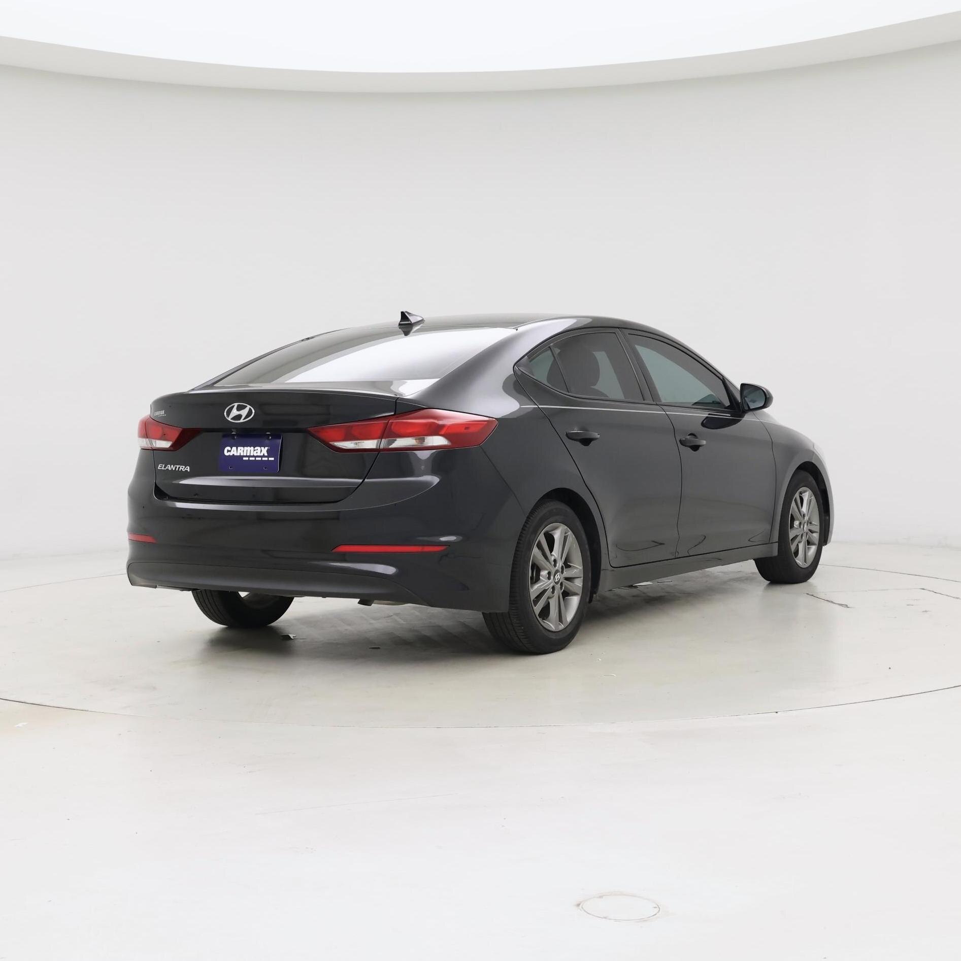 Thumbnail: 2018 Hyundai Elantra - 8