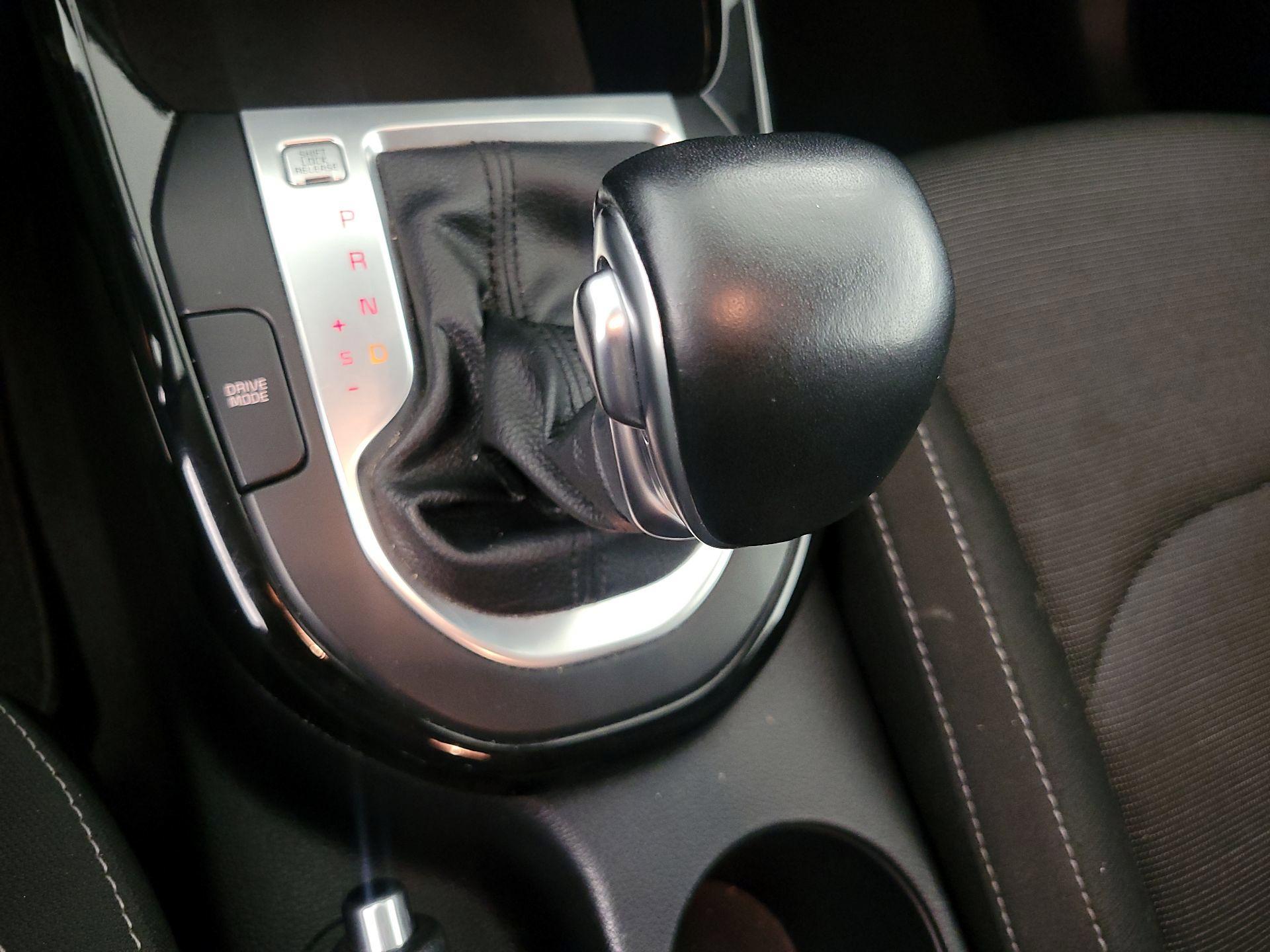 Thumbnail: 2019 Kia Forte - 15