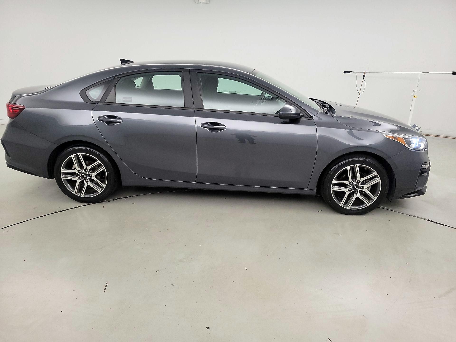 Thumbnail: 2019 Kia Forte - 4