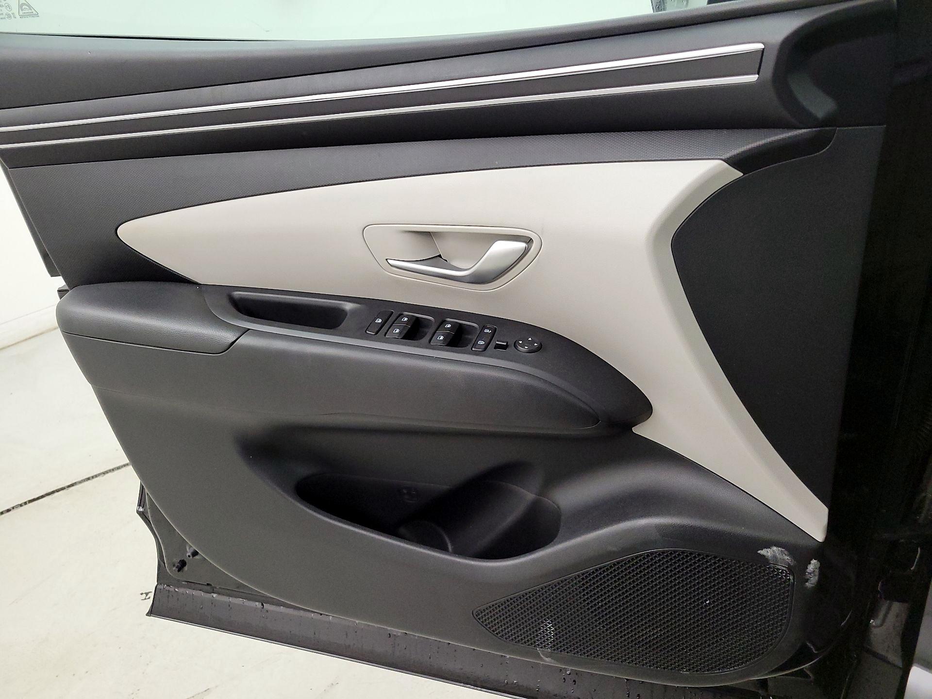 Thumbnail: 2023 Hyundai Tucson - 12