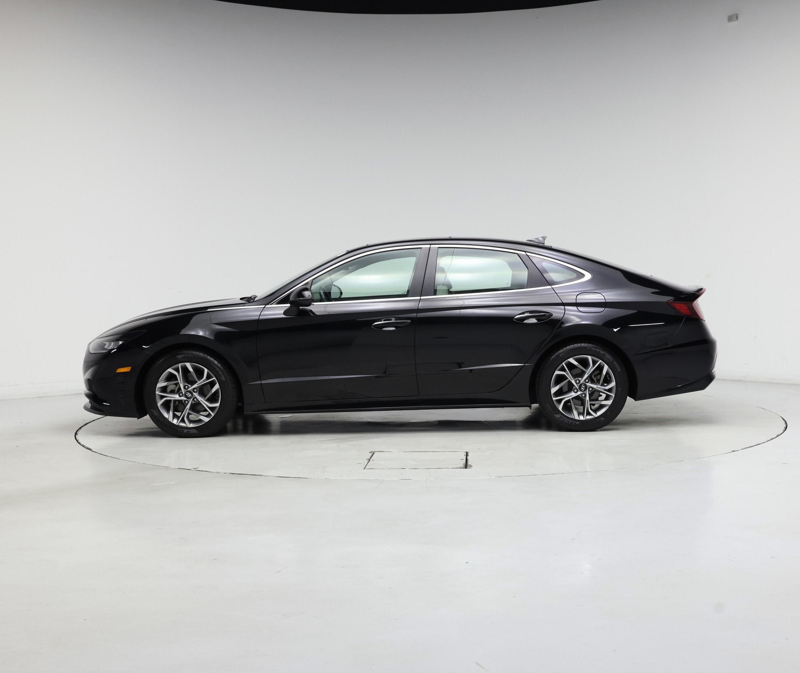 Thumbnail: 2022 Hyundai Sonata - 3