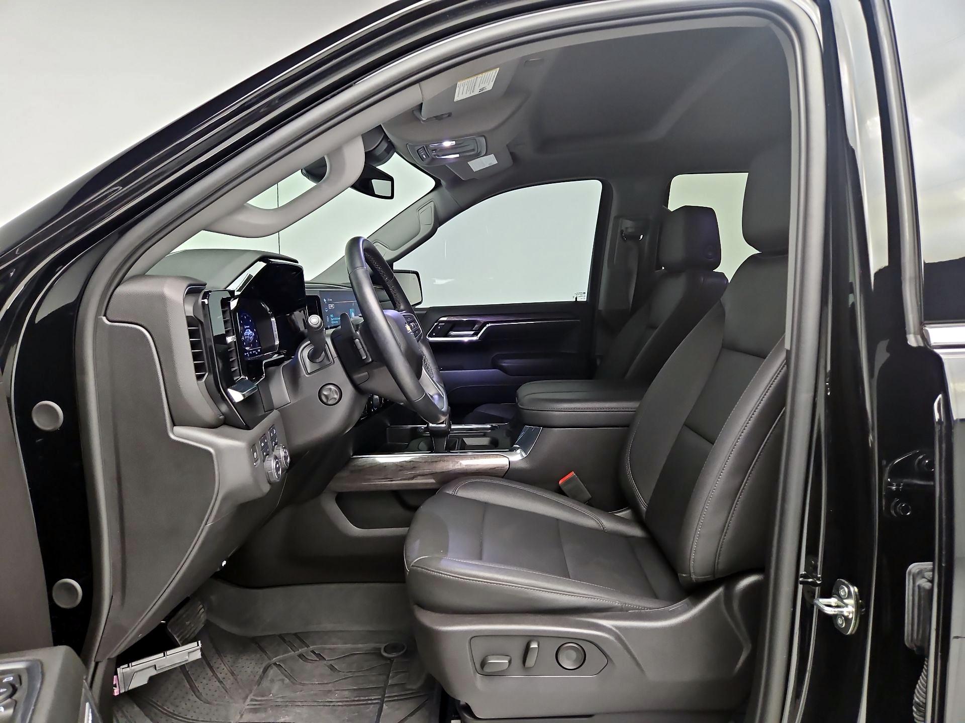 Thumbnail: 2024 Chevrolet Silverado 1500 - 11