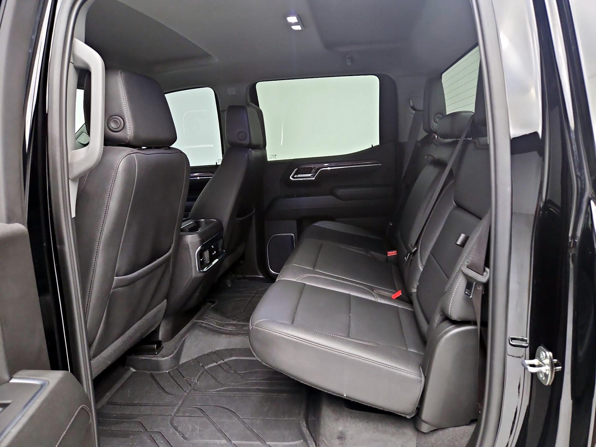 Thumbnail: 2024 Chevrolet Silverado 1500 - 19