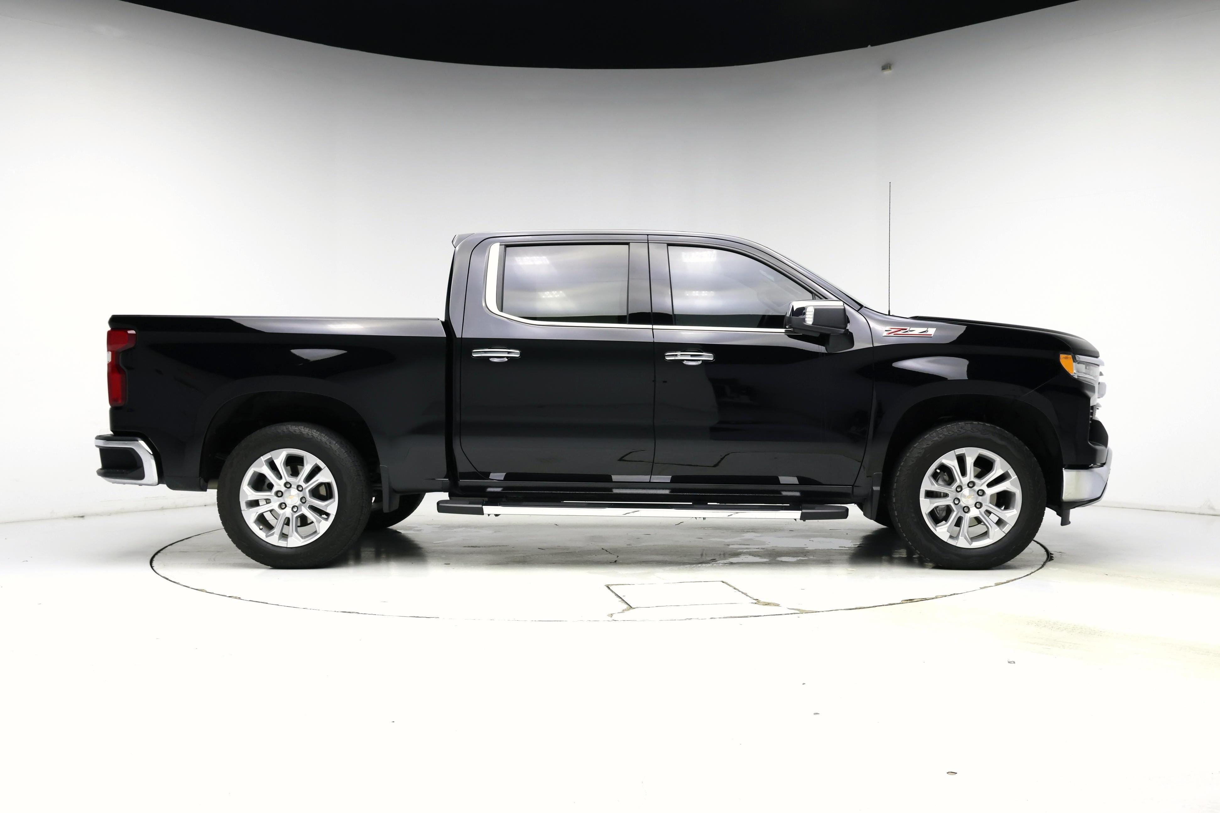 Thumbnail: 2024 Chevrolet Silverado 1500 - 7