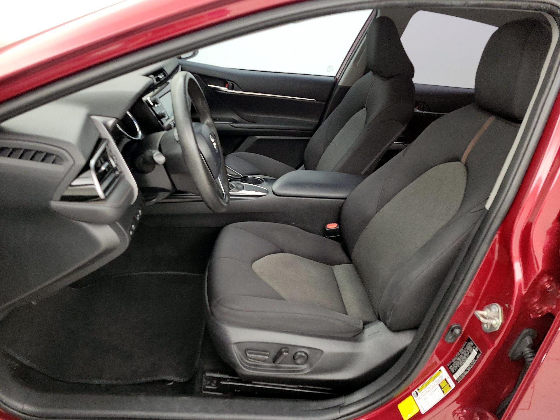 Thumbnail: 2019 Toyota Camry - 11
