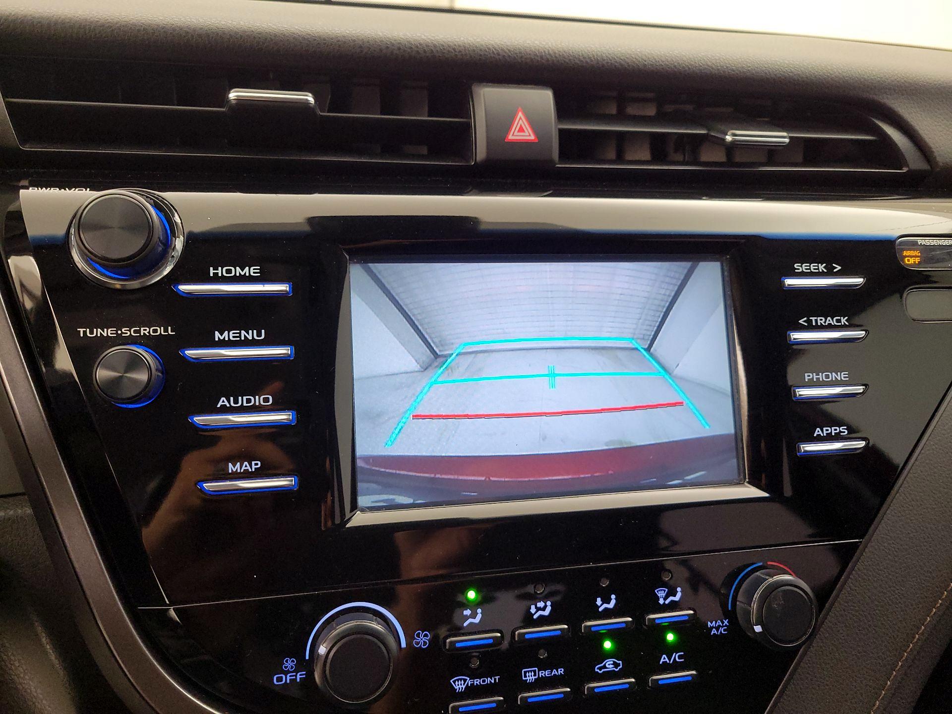 Thumbnail: 2019 Toyota Camry - 14