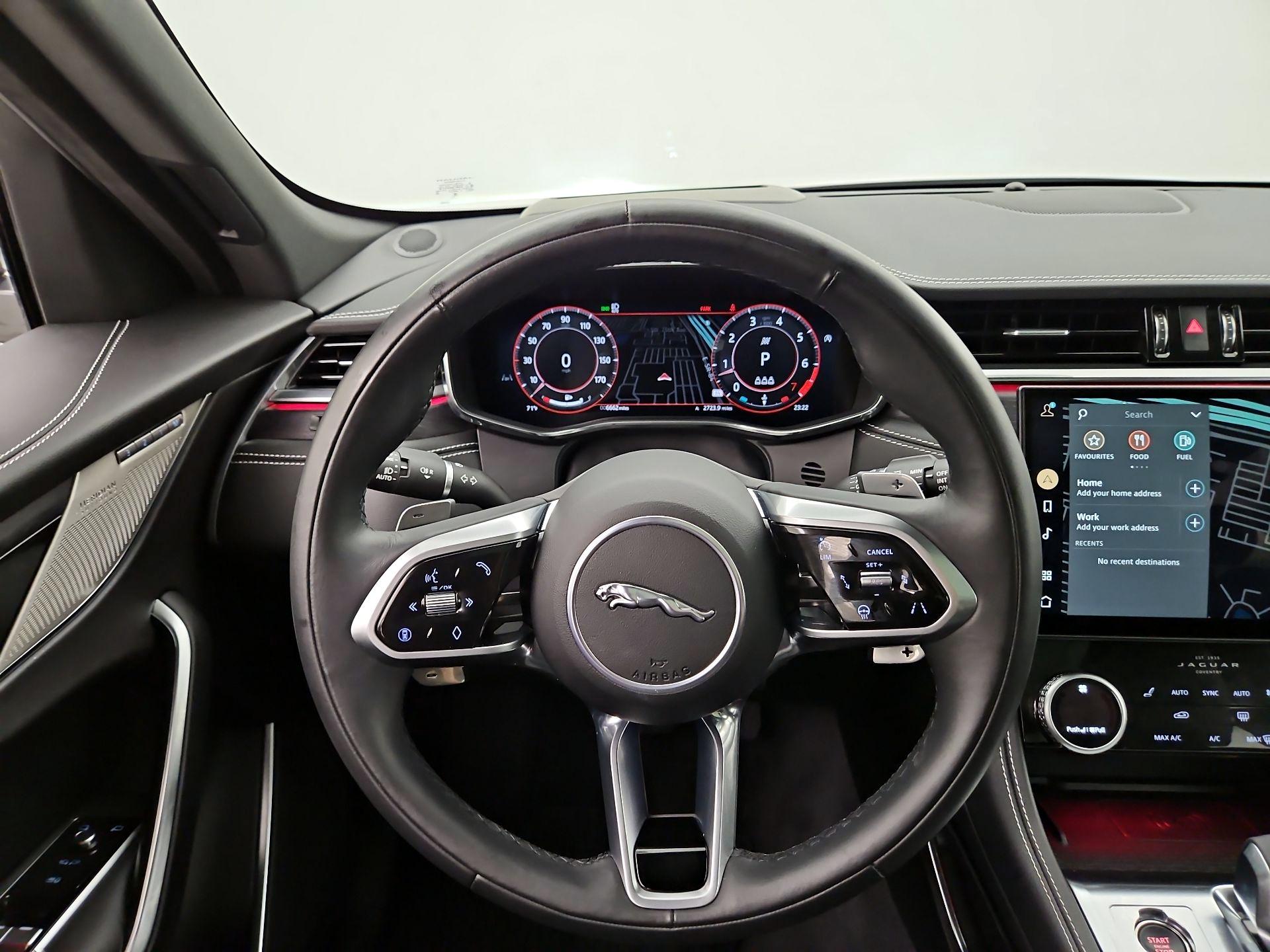 Thumbnail: 2025 Jaguar F-Pace - 10