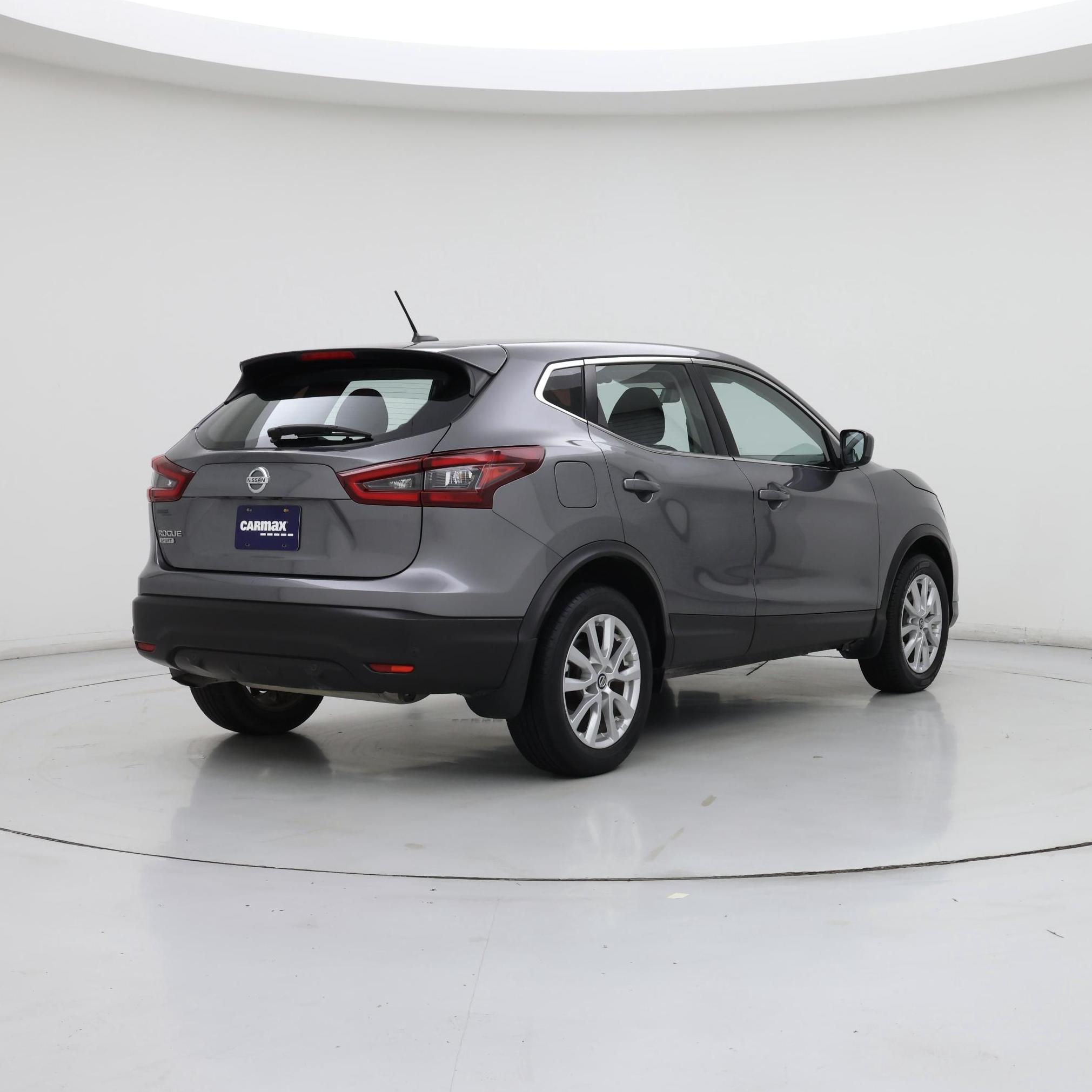 Thumbnail: 2021 Nissan Rogue Sport - 8
