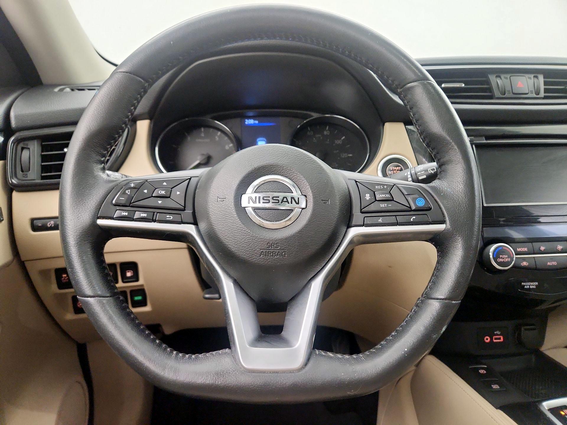 Thumbnail: 2019 Nissan Rogue - 10