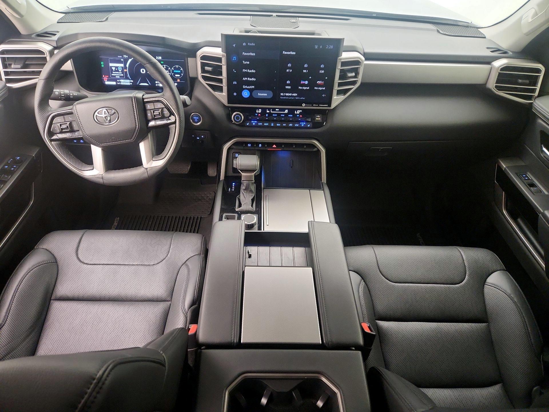 Thumbnail: 2023 Toyota Sequoia - 9