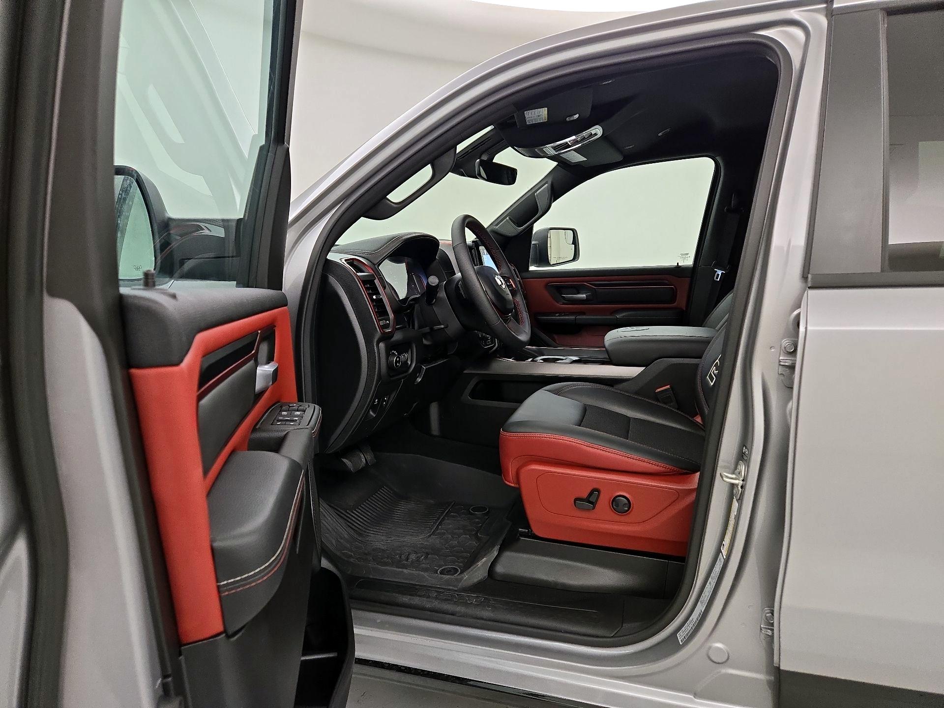 Thumbnail: 2025 RAM 1500 - 11