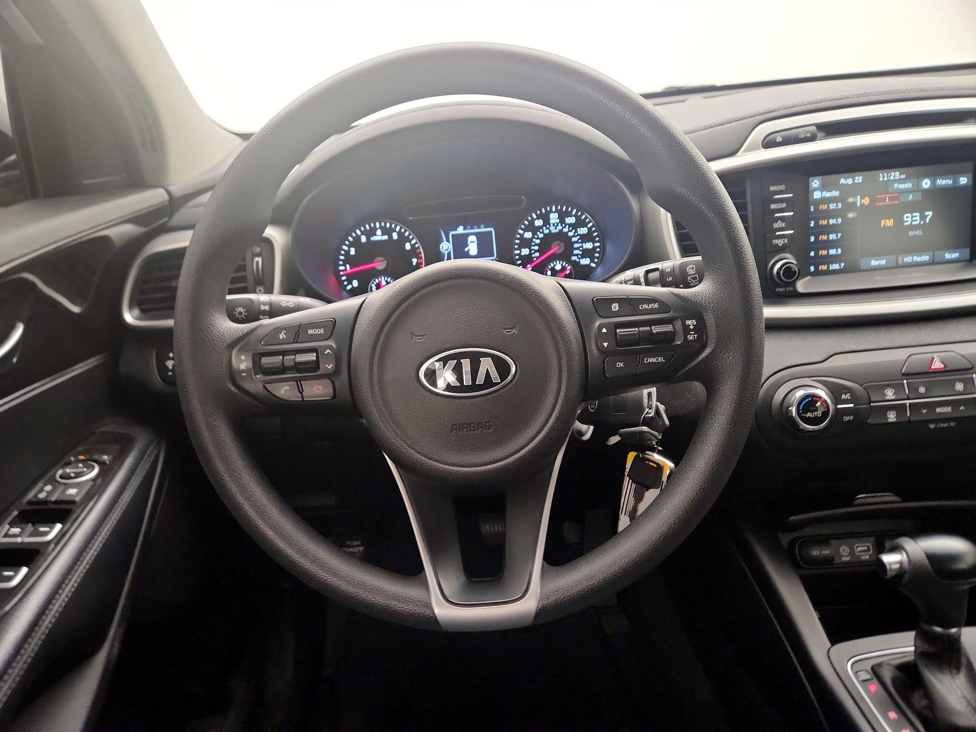 Thumbnail: 2018 Kia Sorento - 10
