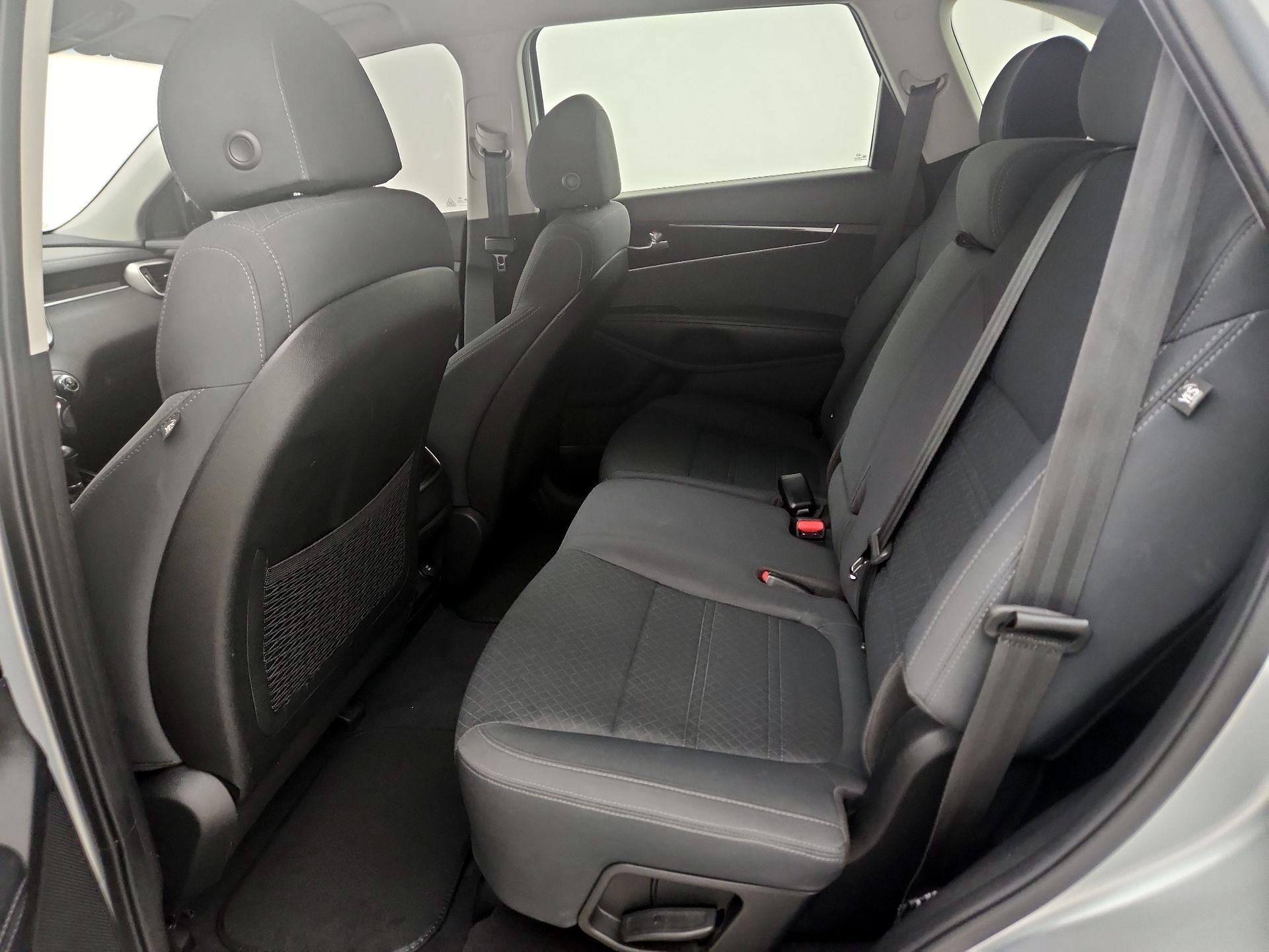 Thumbnail: 2018 Kia Sorento - 19