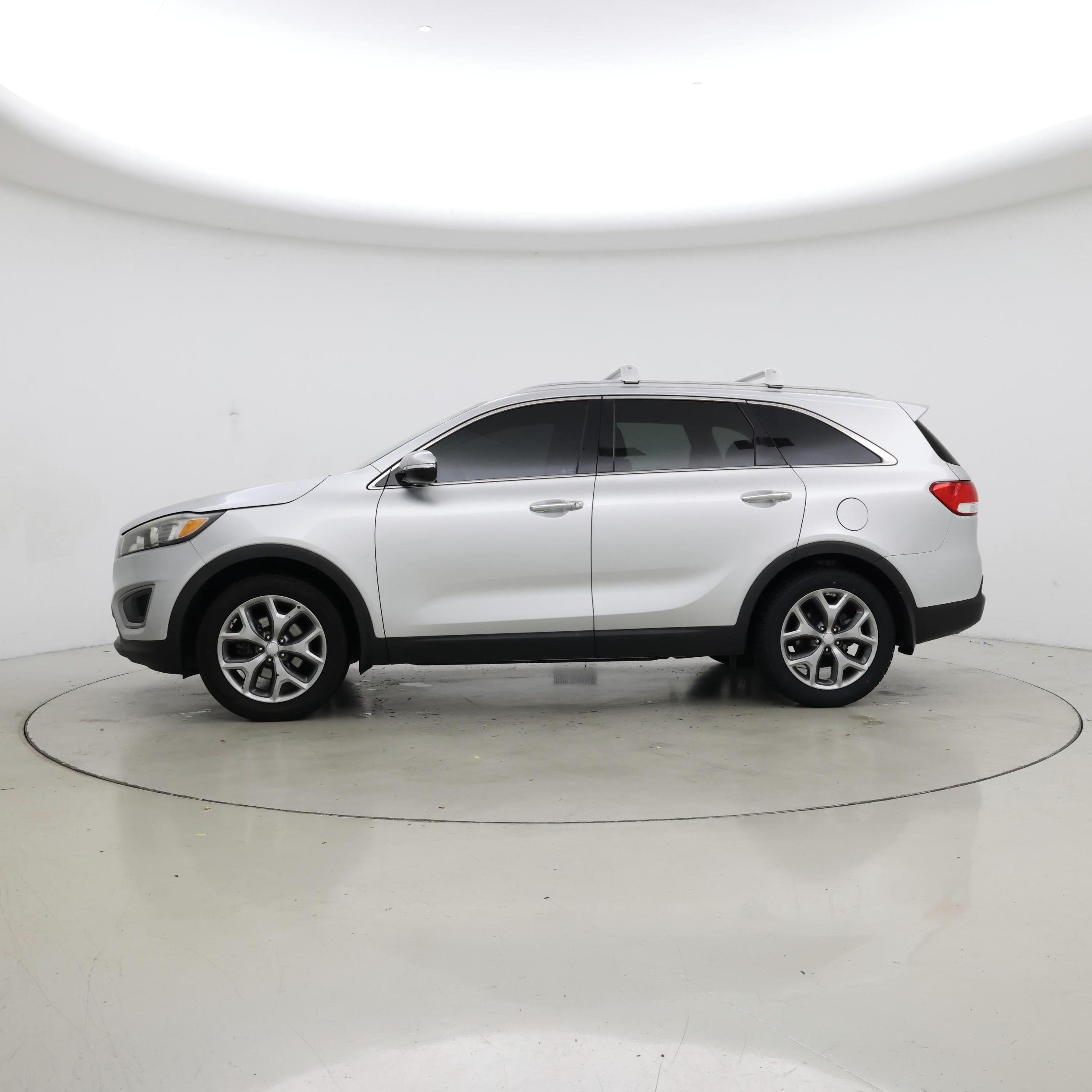 Thumbnail: 2018 Kia Sorento - 3