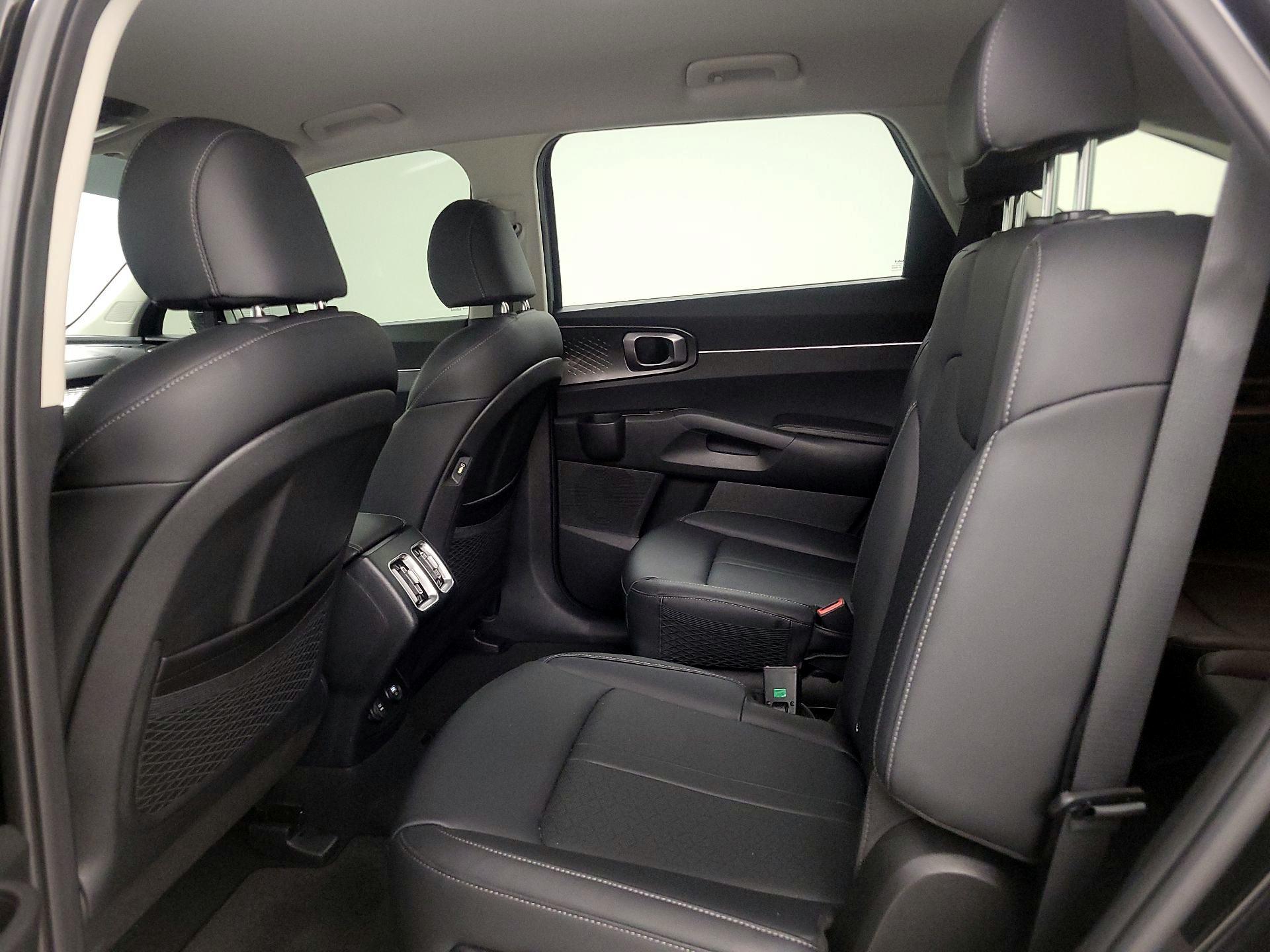 Thumbnail: 2024 Kia Sorento - 20