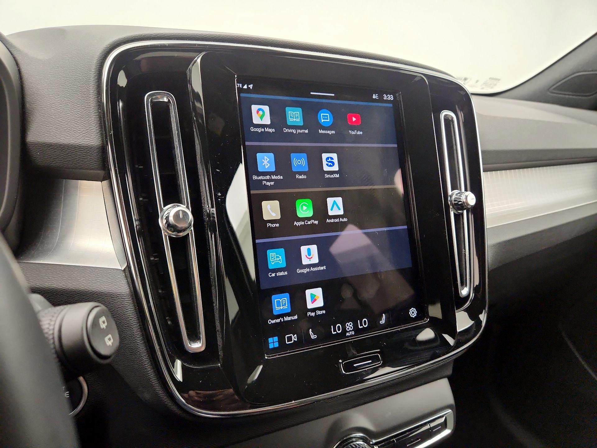 Thumbnail: 2025 Volvo XC40 - 15