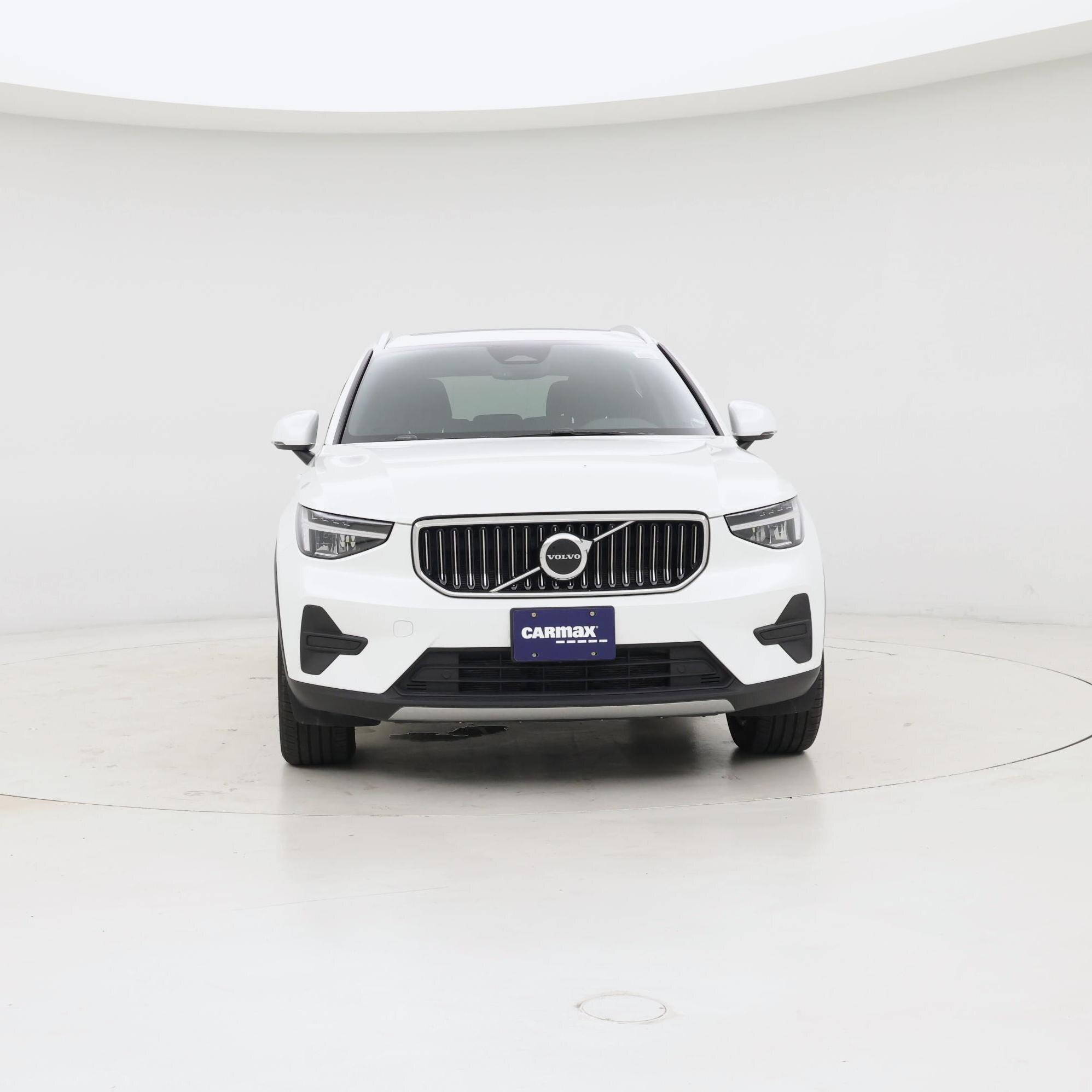 Thumbnail: 2025 Volvo XC40 - 5