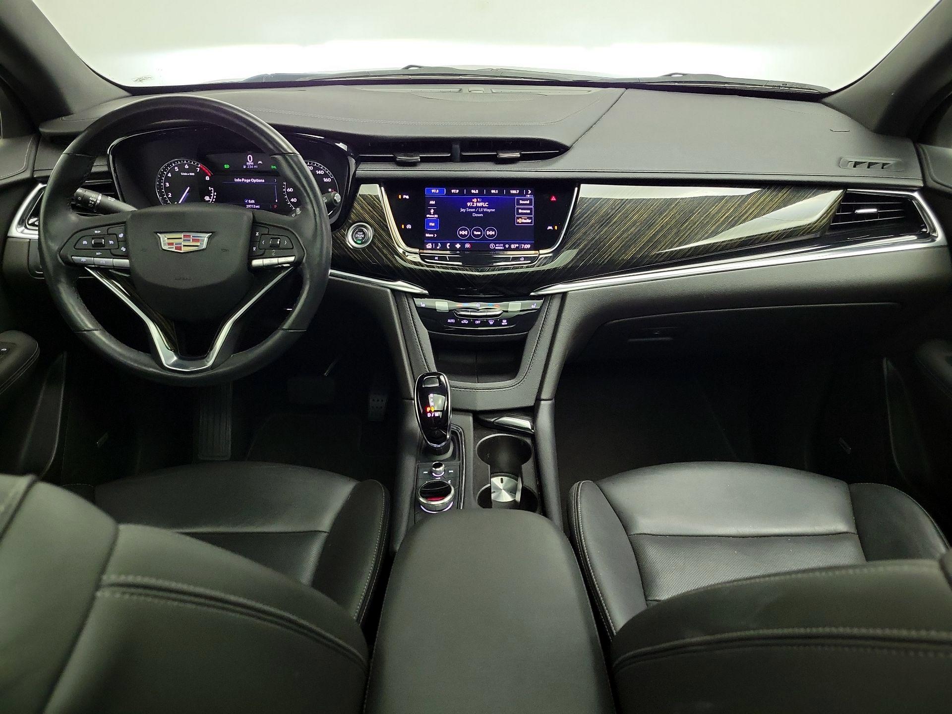 Thumbnail: 2022 Cadillac XT6 - 9