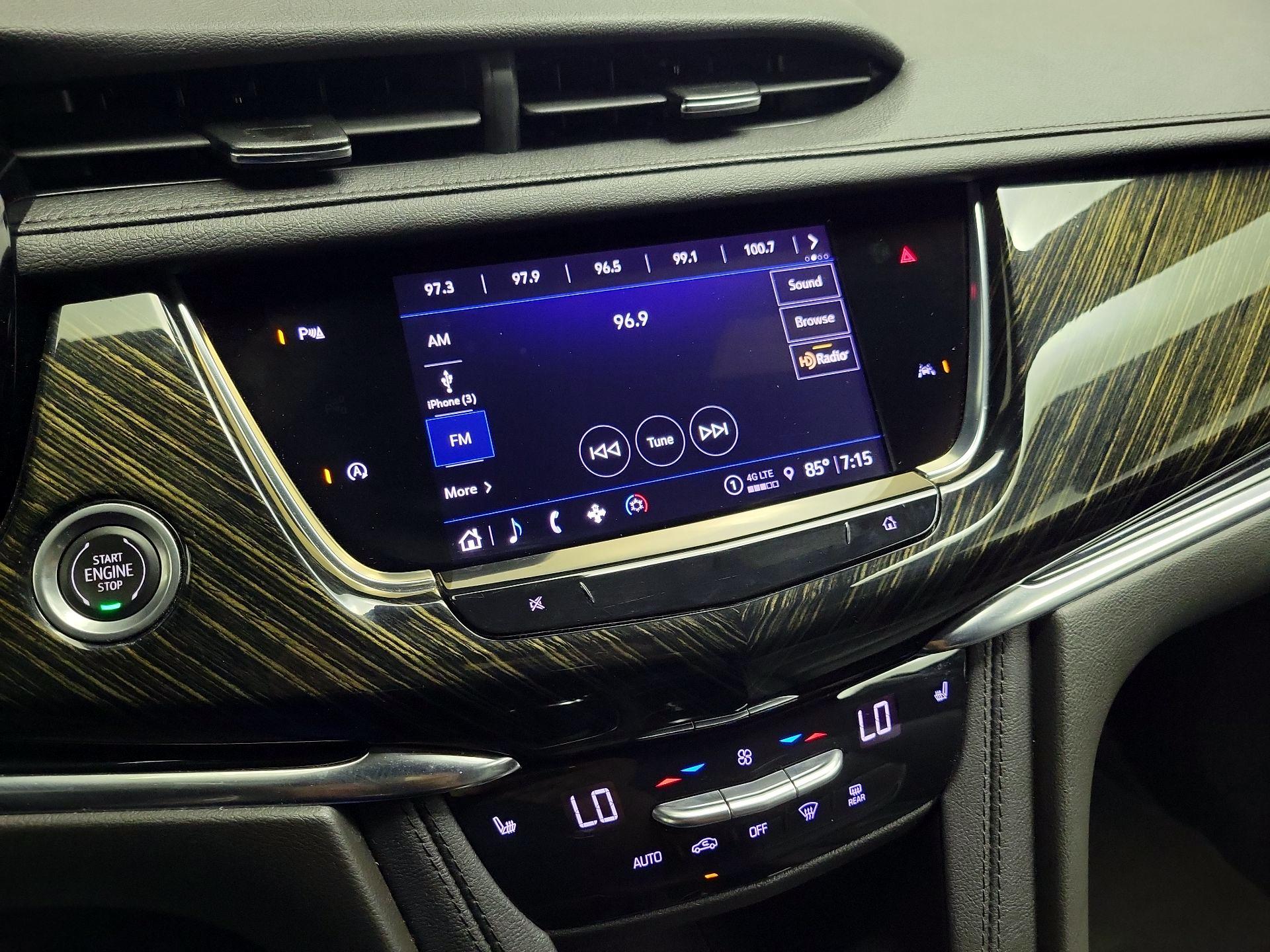 Thumbnail: 2022 Cadillac XT6 - 15