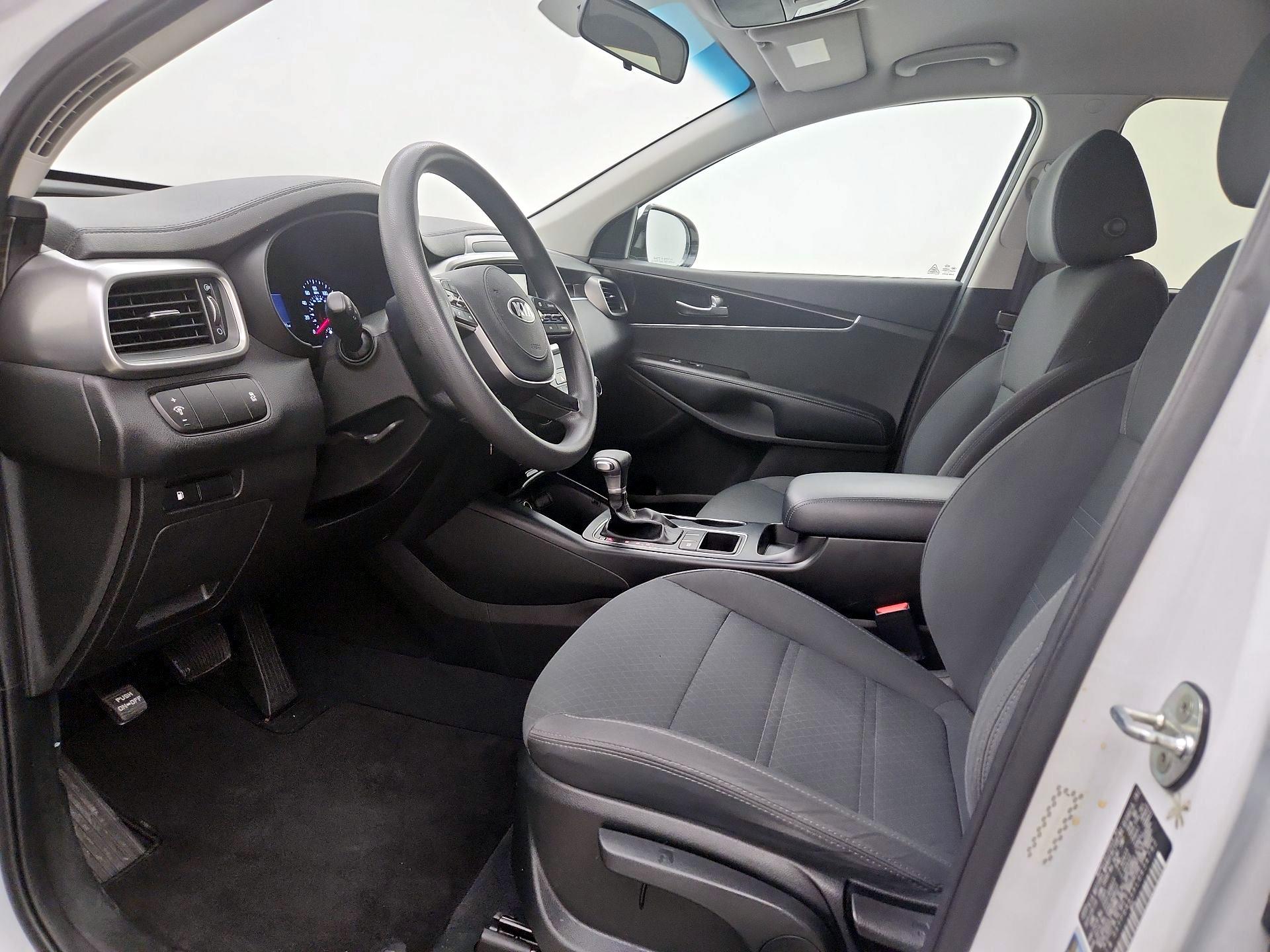 Thumbnail: 2020 Kia Sorento - 11