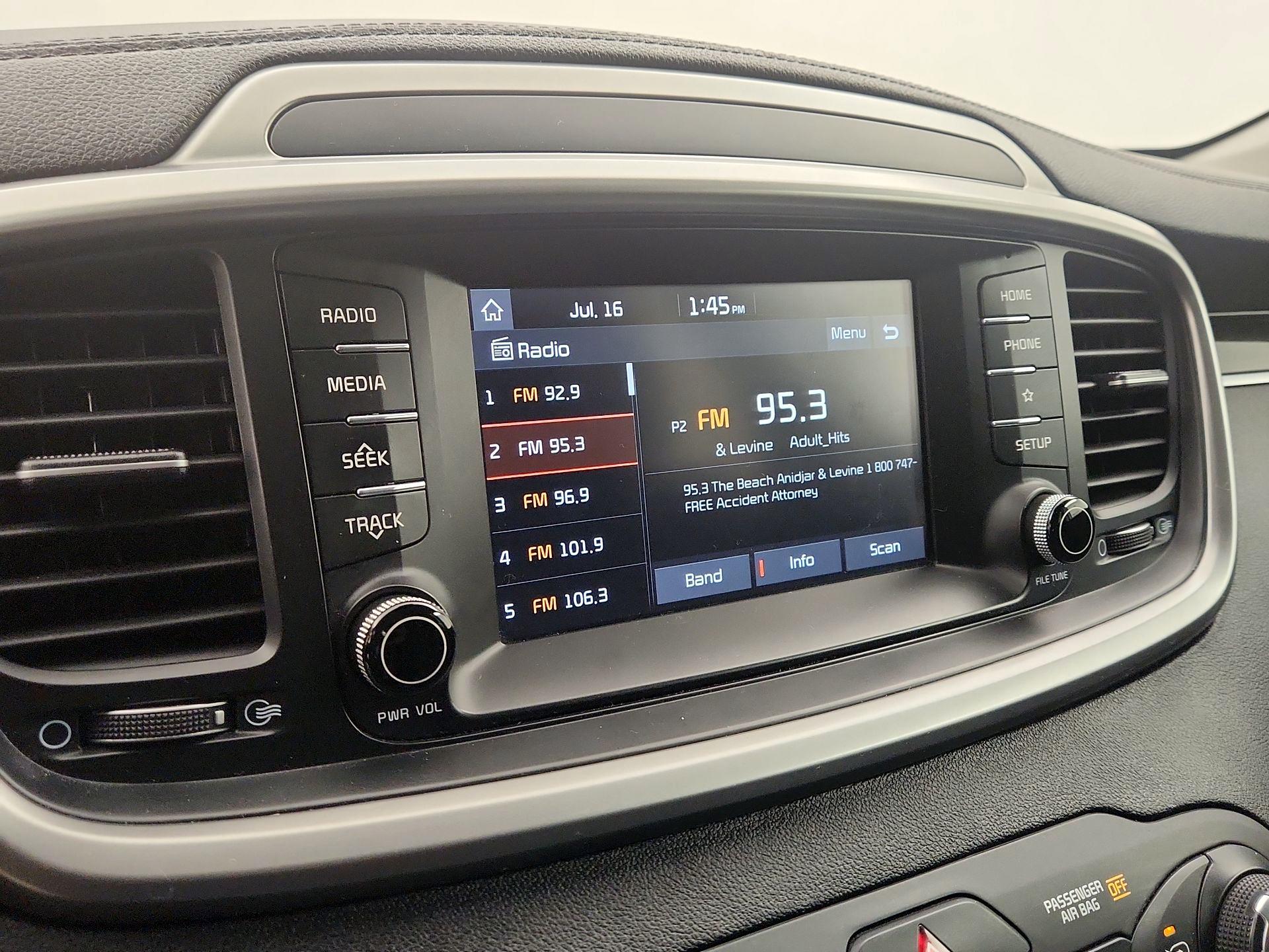 Thumbnail: 2020 Kia Sorento - 15