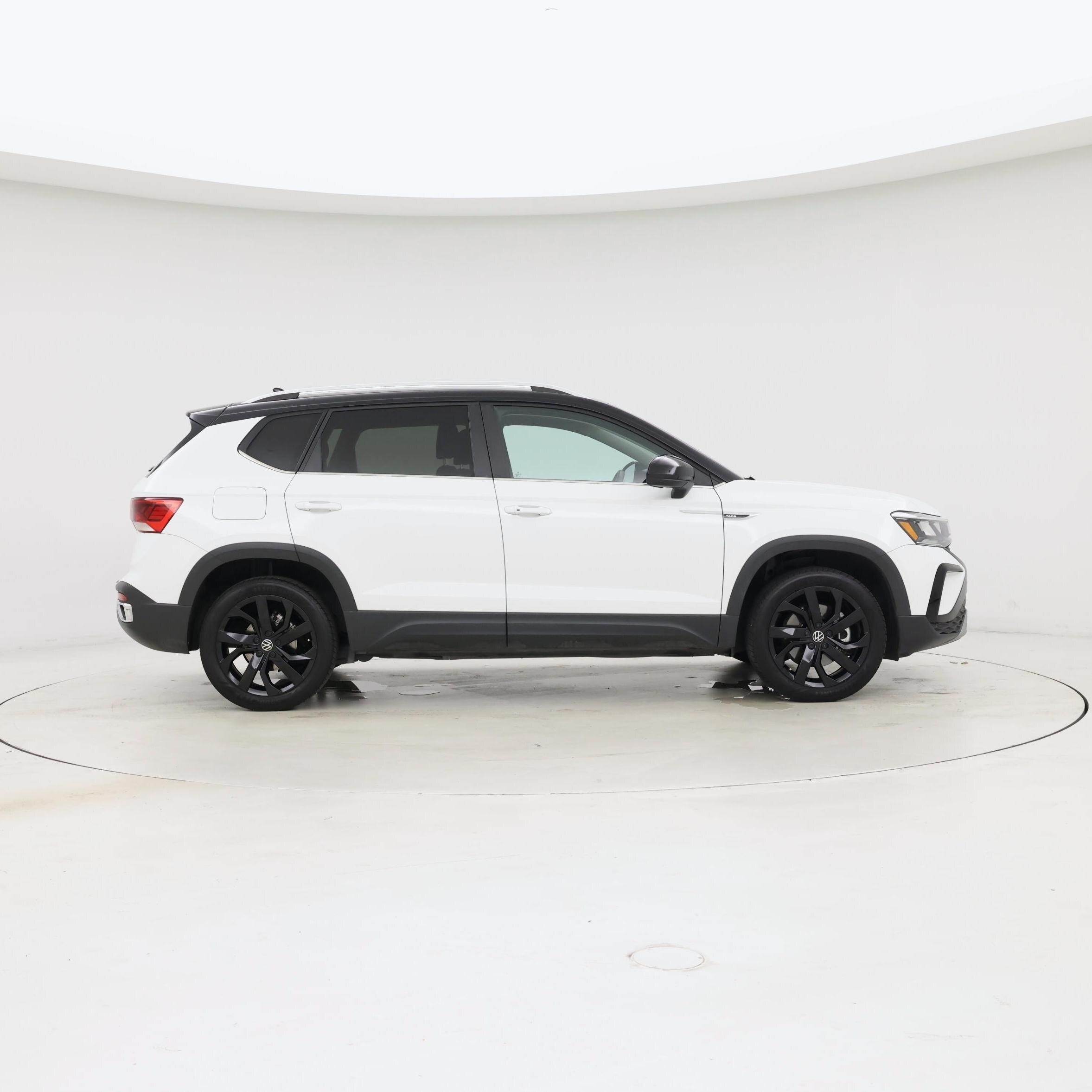 Thumbnail: 2024 Volkswagen Taos - 7