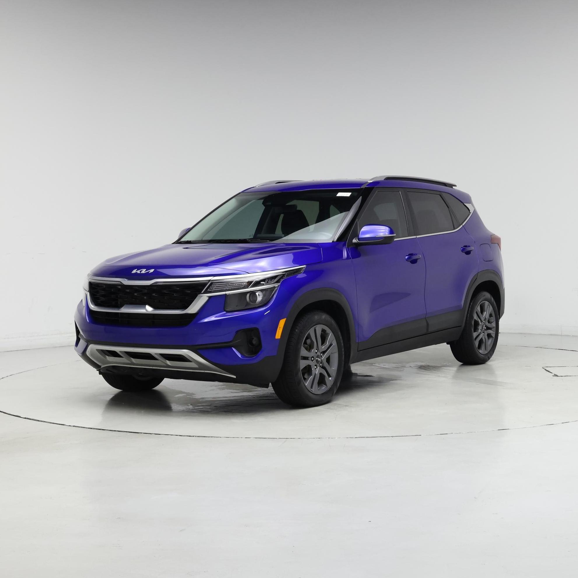 Thumbnail: 2023 Kia Seltos - 4
