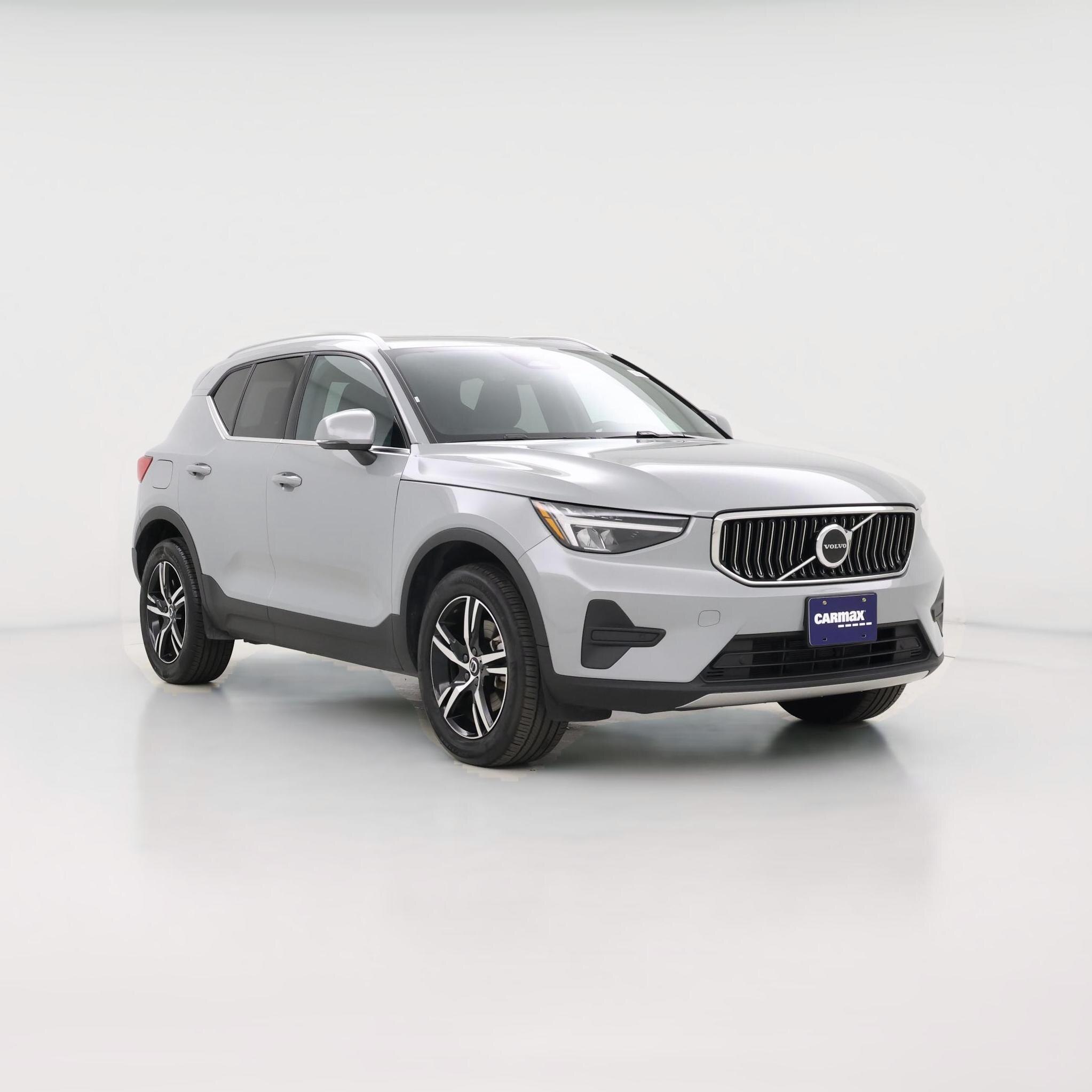 Thumbnail: 2025 Volvo XC40 - 1
