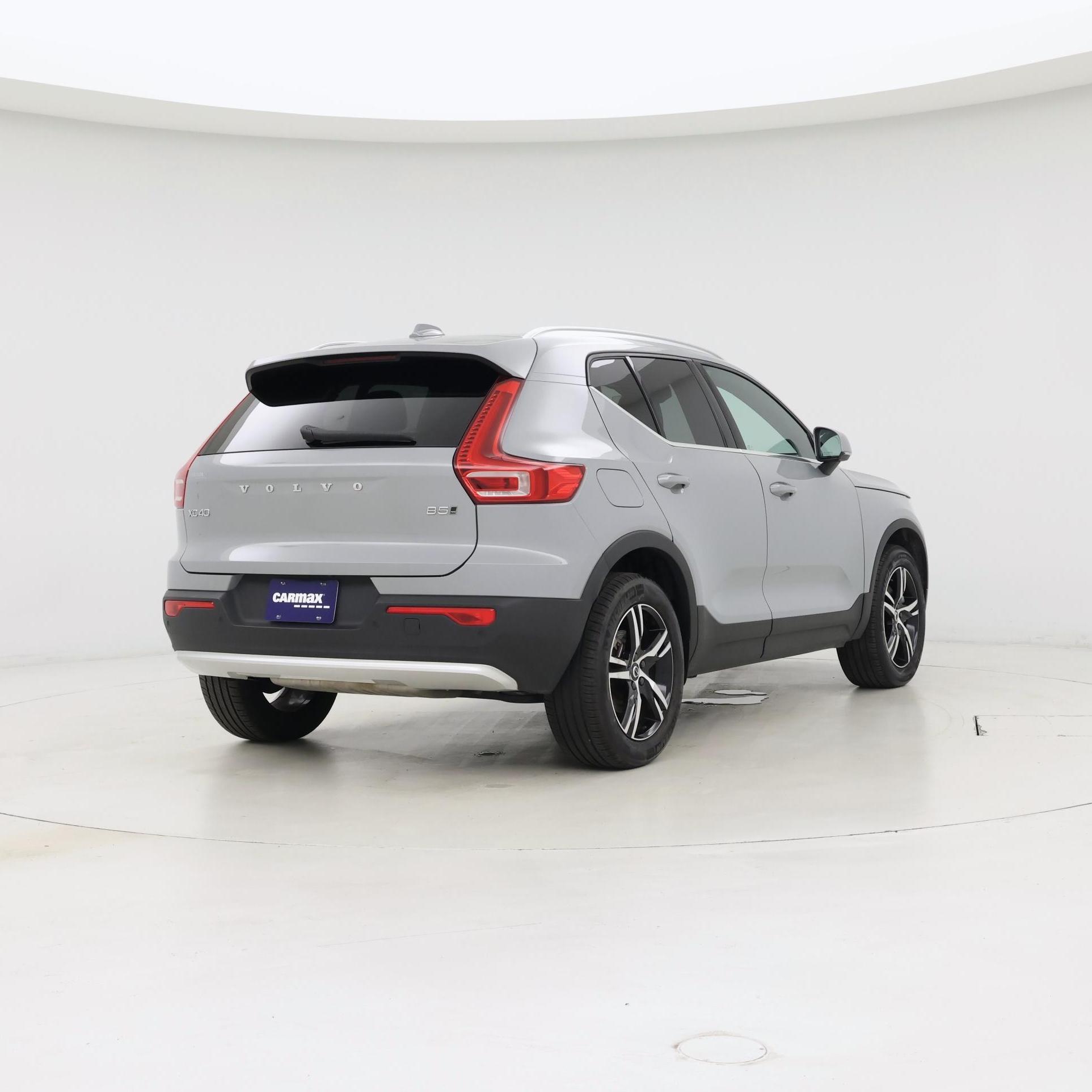 Thumbnail: 2025 Volvo XC40 - 8