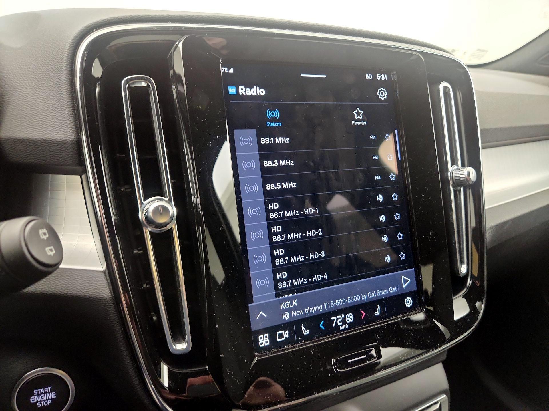 Thumbnail: 2025 Volvo XC40 - 14